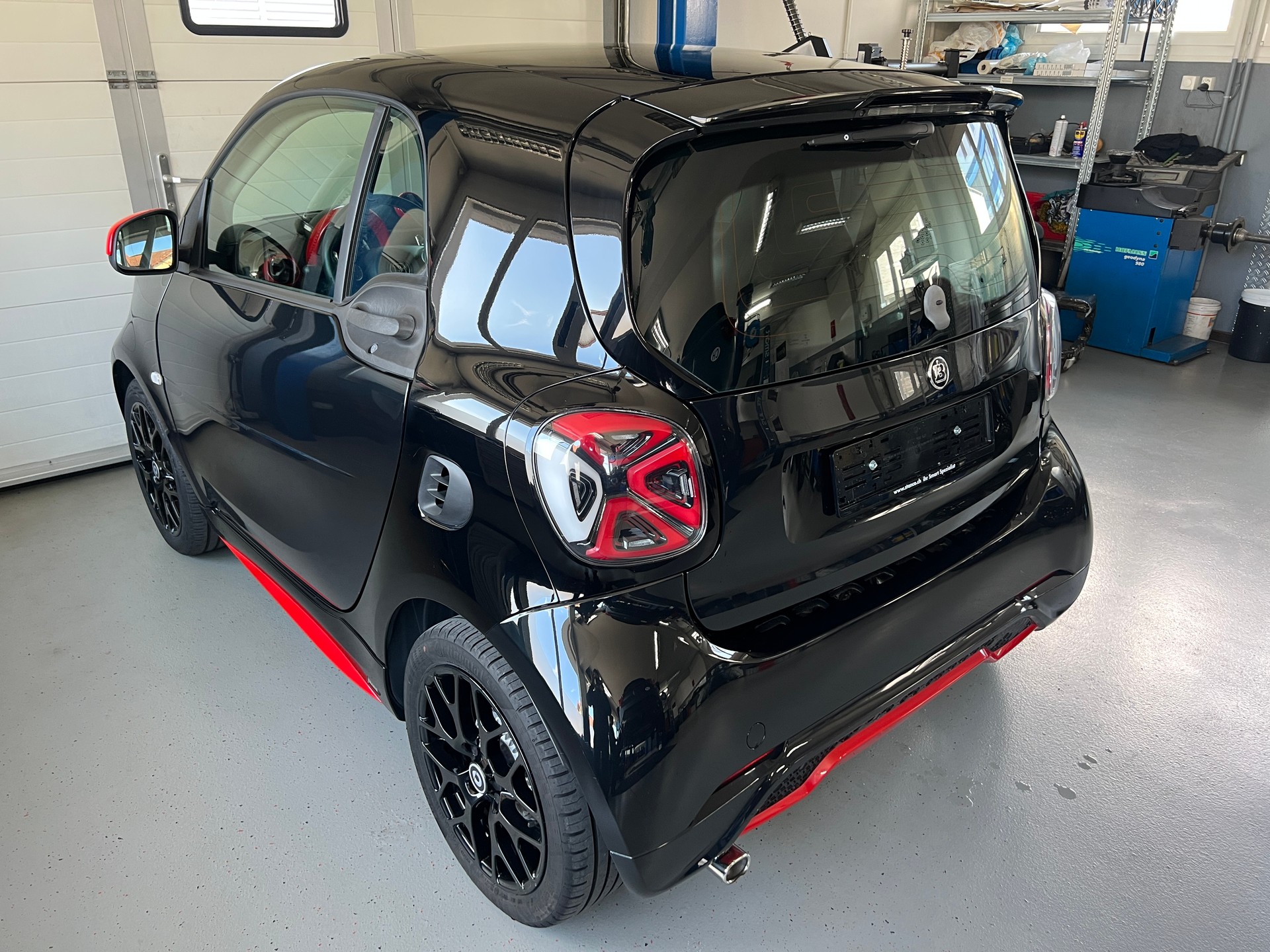 SMART fortwo Brabus Tailormade twinmatic-image-2