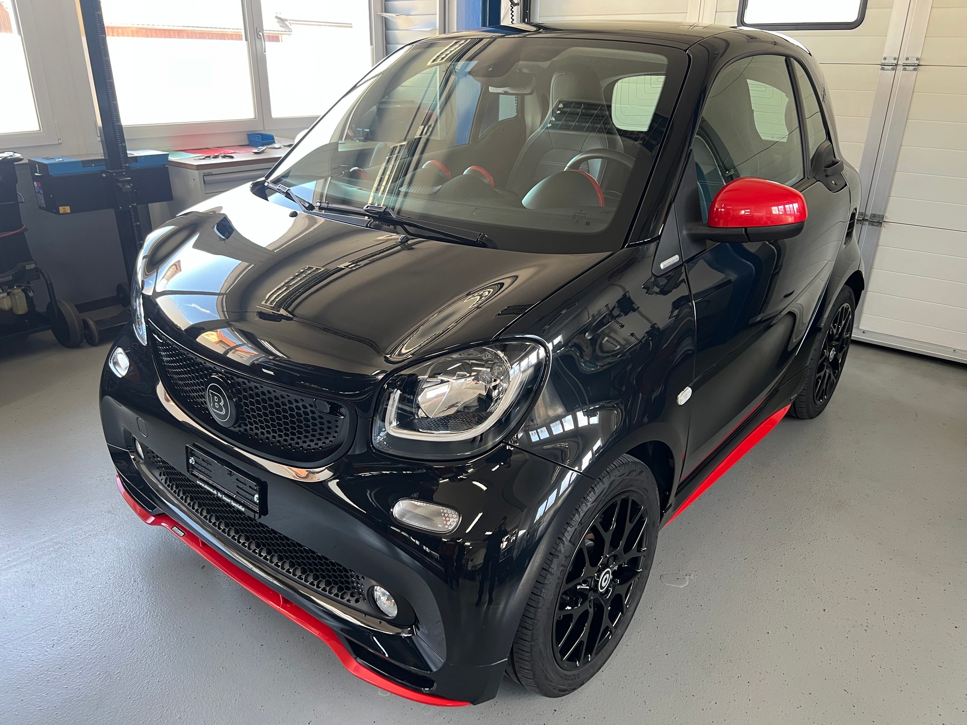 SMART fortwo Brabus Tailormade twinmatic-image-0