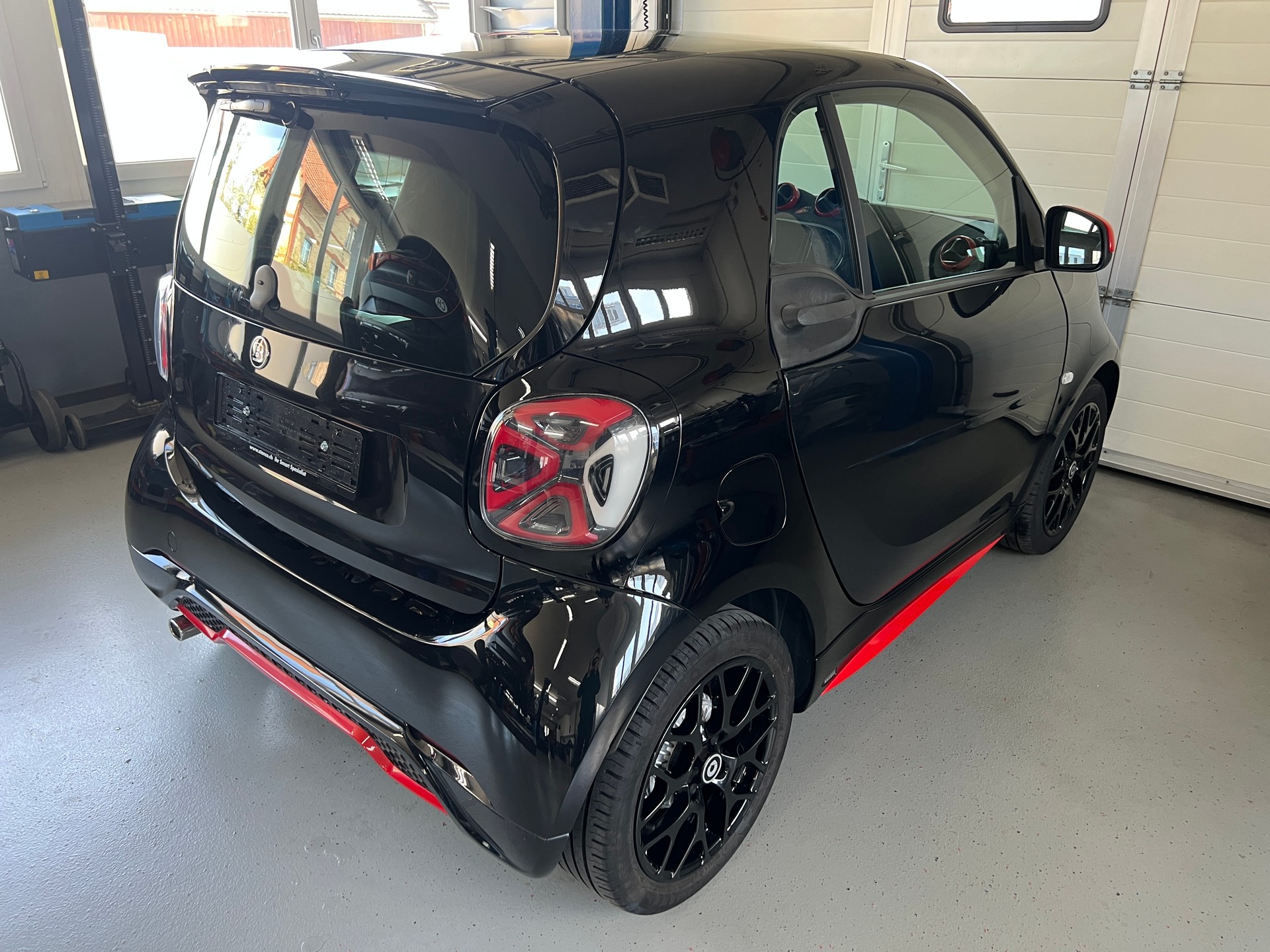 SMART fortwo Brabus Tailormade twinmatic-image-3