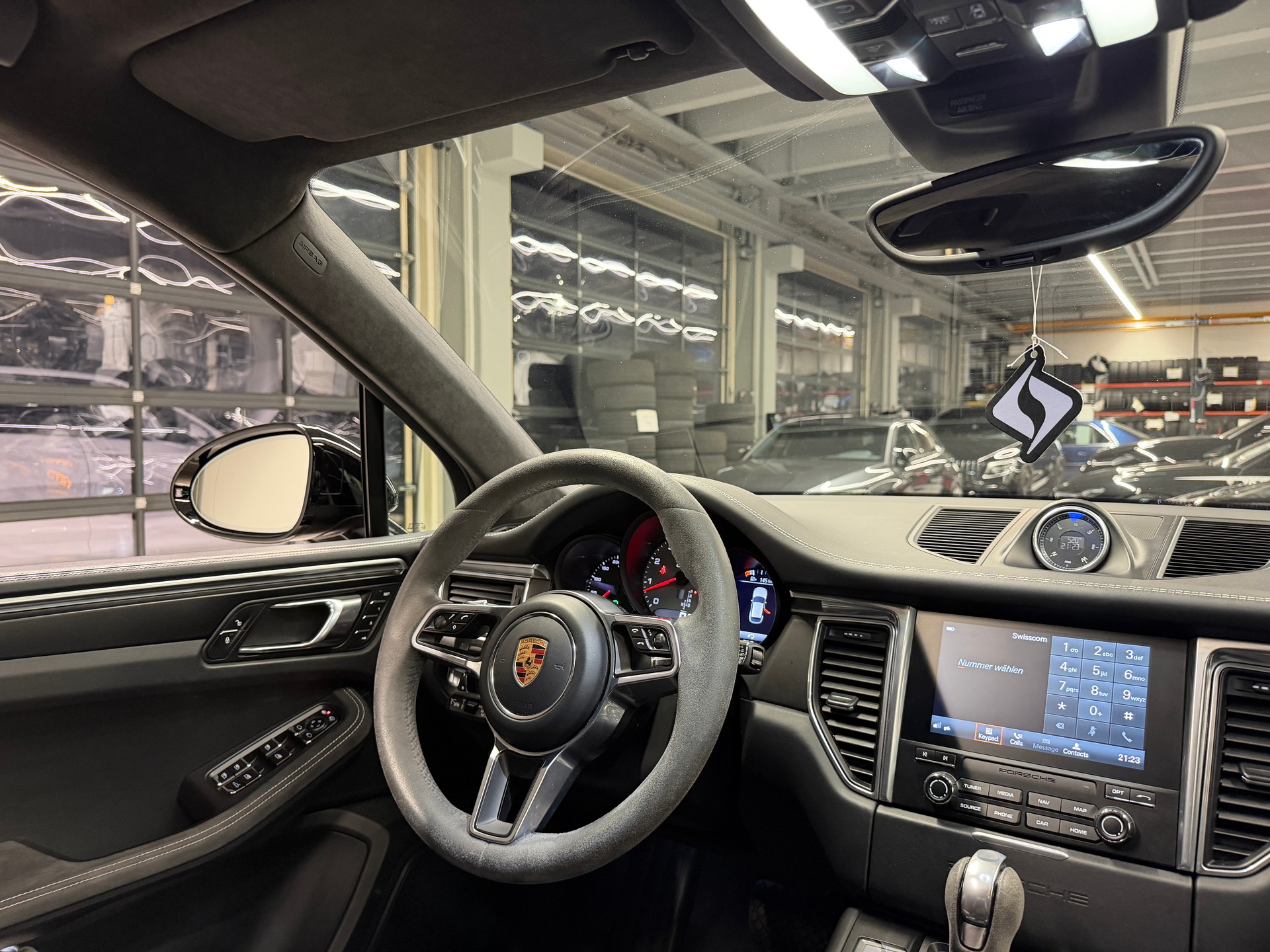 PORSCHE Macan 3.0 V6 GTS (Porsche Approved bis 7.12.2026)-image-13