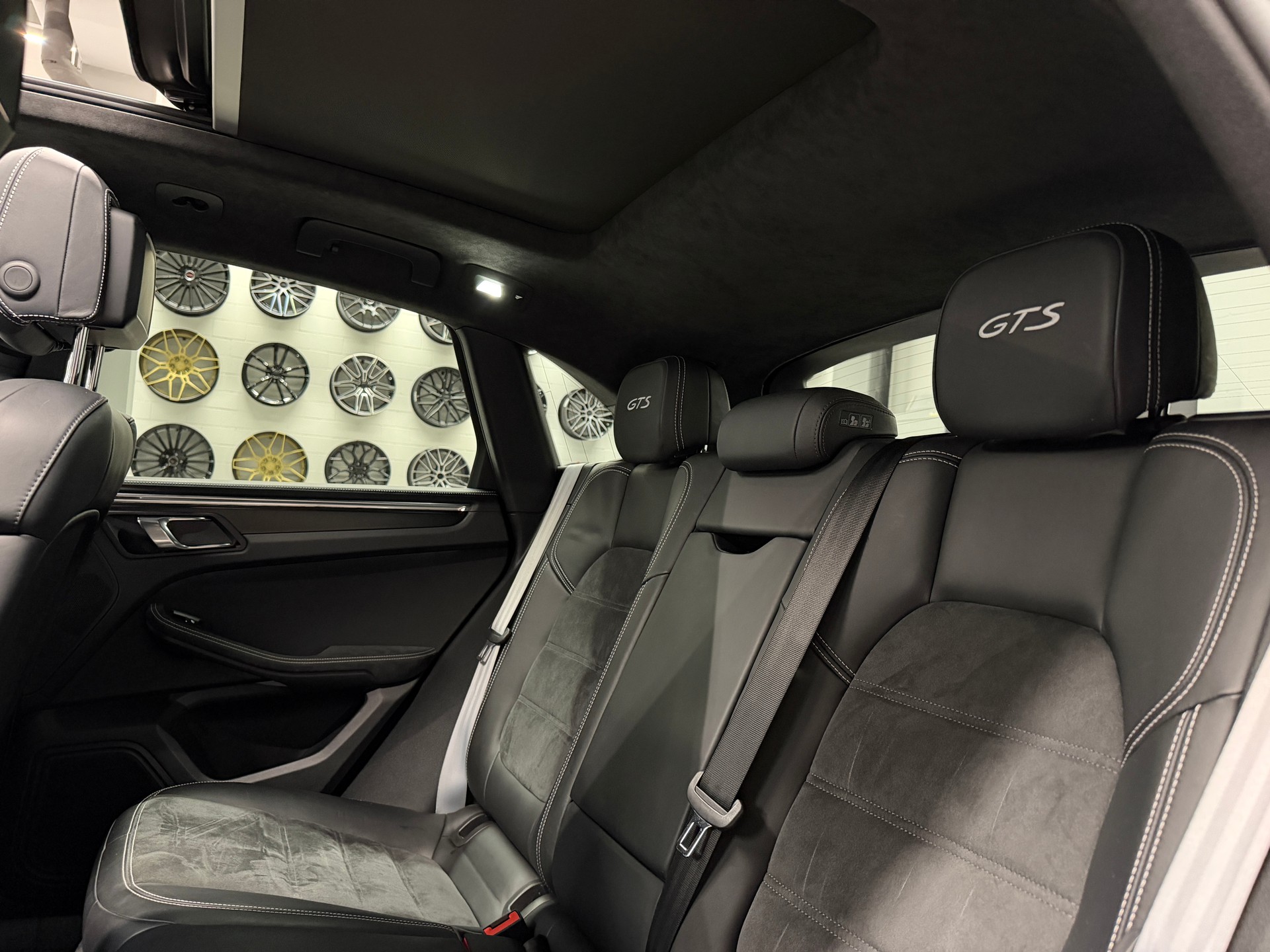 PORSCHE Macan 3.0 V6 GTS (Porsche Approved bis 7.12.2026)-image-22