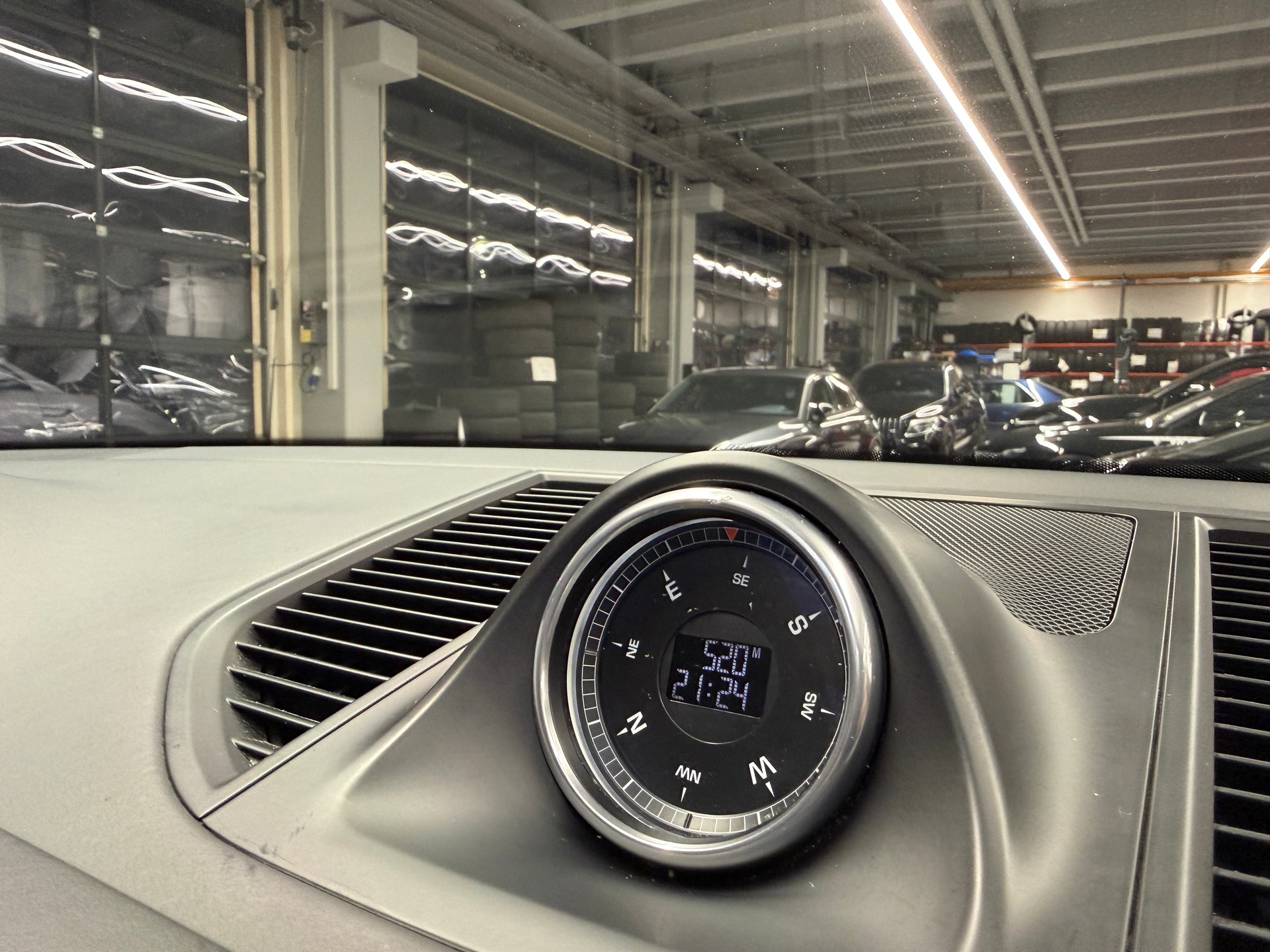 PORSCHE Macan 3.0 V6 GTS (Porsche Approved bis 7.12.2026)-image-18