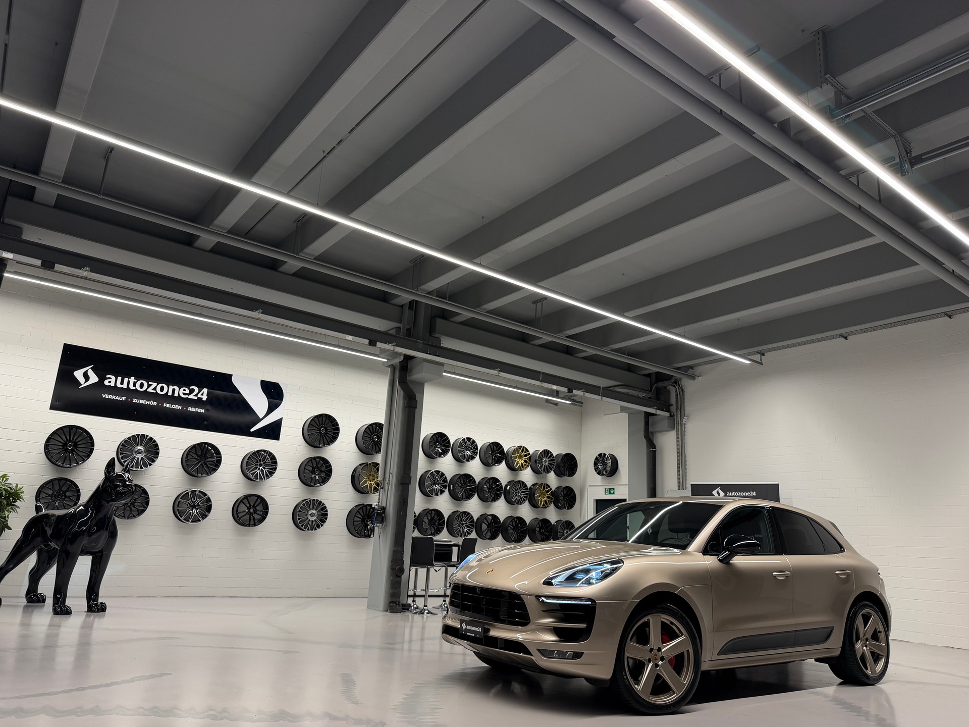 PORSCHE Macan 3.0 V6 GTS (Porsche Approved bis 7.12.2026)-image-2