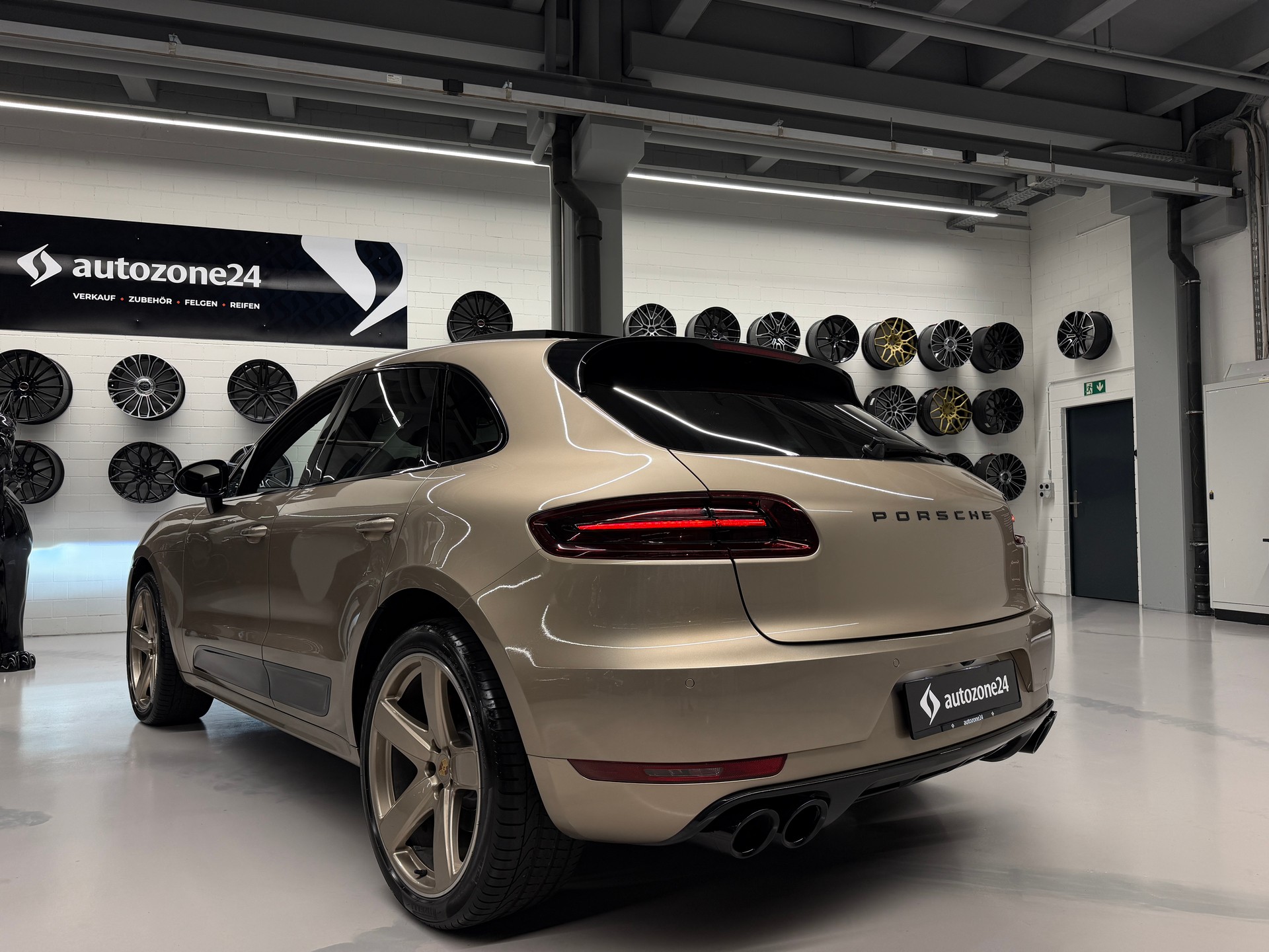 PORSCHE Macan 3.0 V6 GTS (Porsche Approved bis 7.12.2026)-image-12