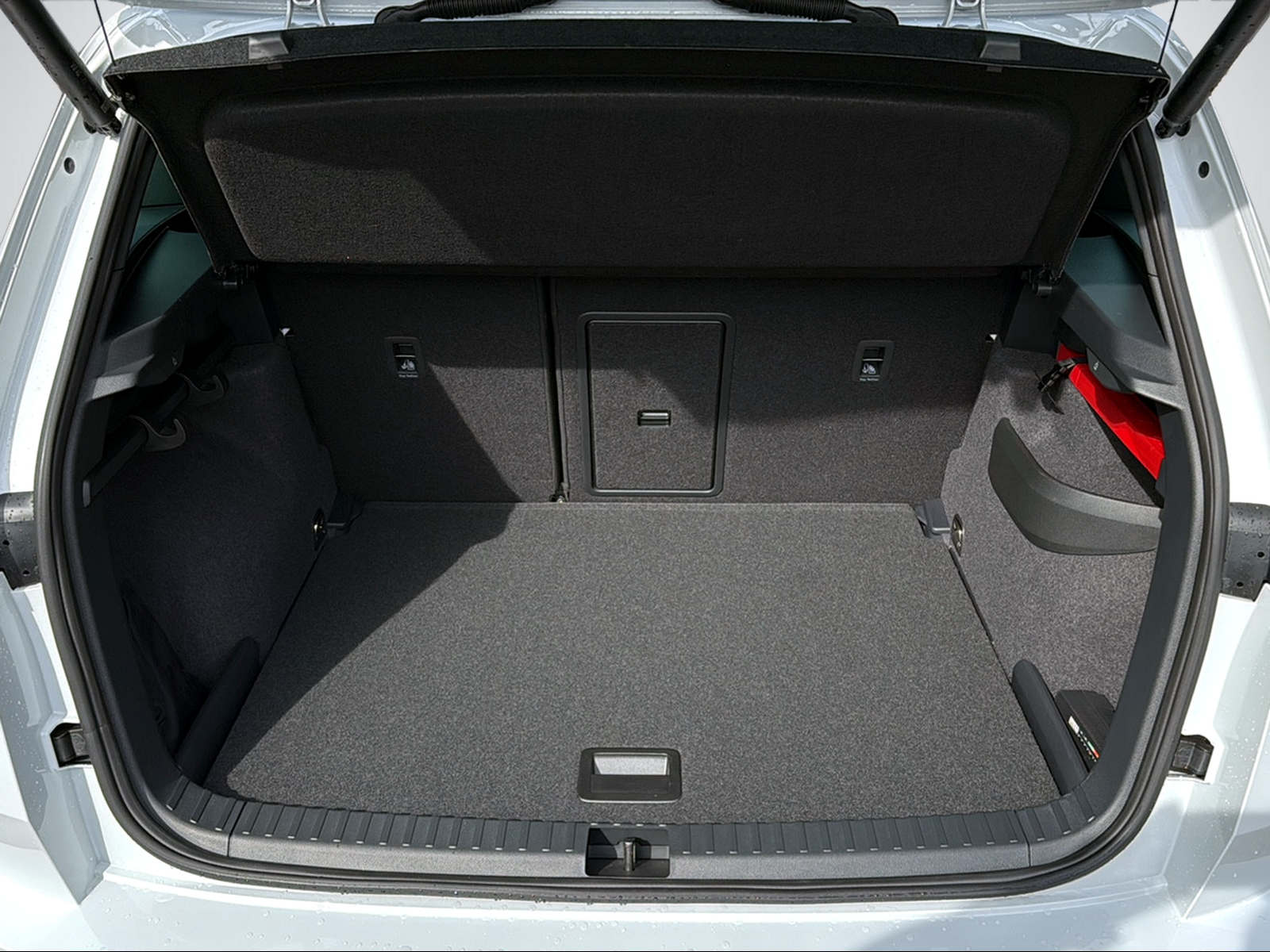 SKODA Karoq 2.0 TSI SportLine 4x4 DSG-image-11
