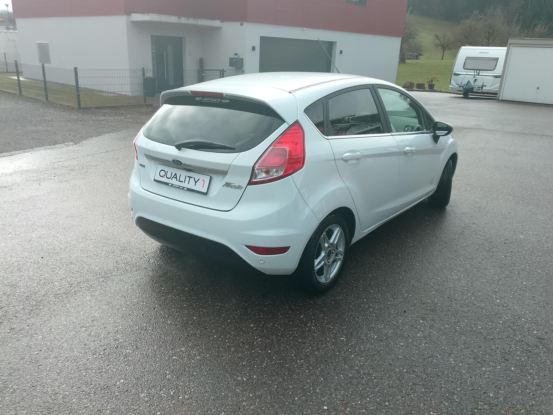 FORD Fiesta 1.0 SCTi Titanium-image-4
