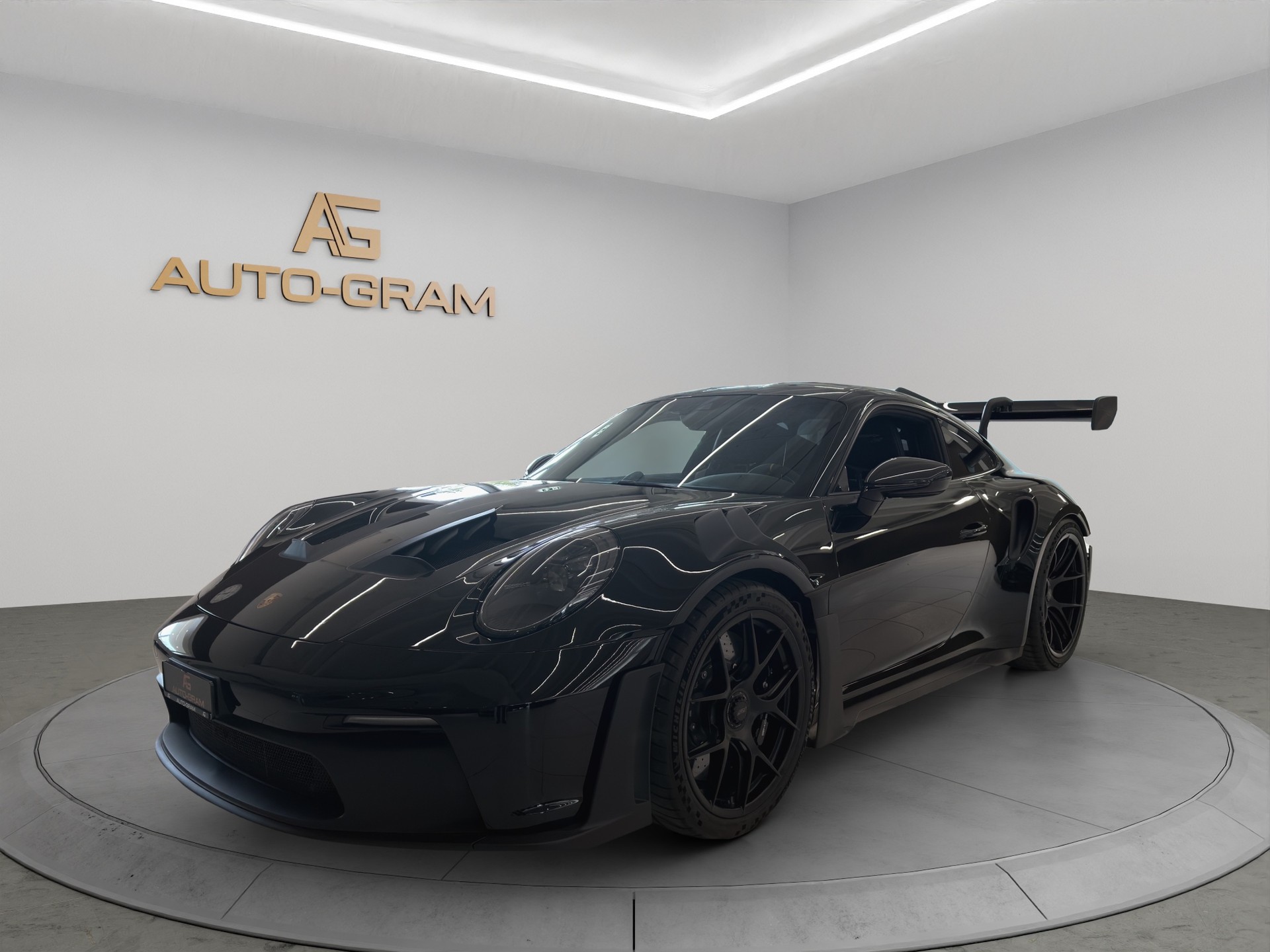 PORSCHE 911 GT3 RS Weissach-Paket-image-0