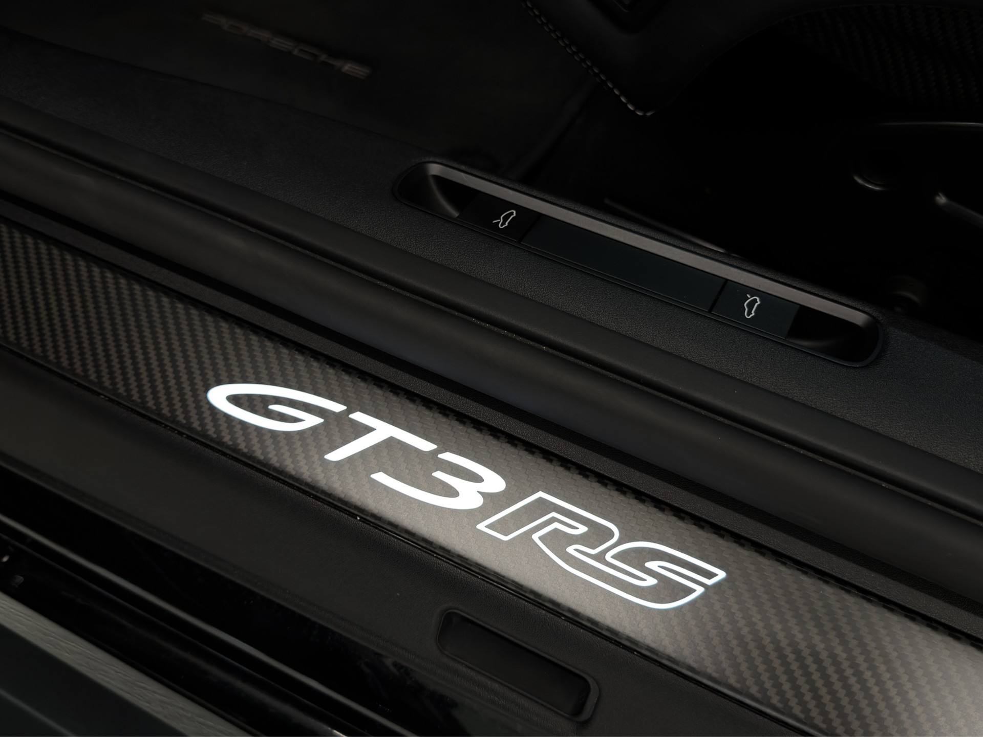 PORSCHE 911 GT3 RS Weissach-Paket-image-22