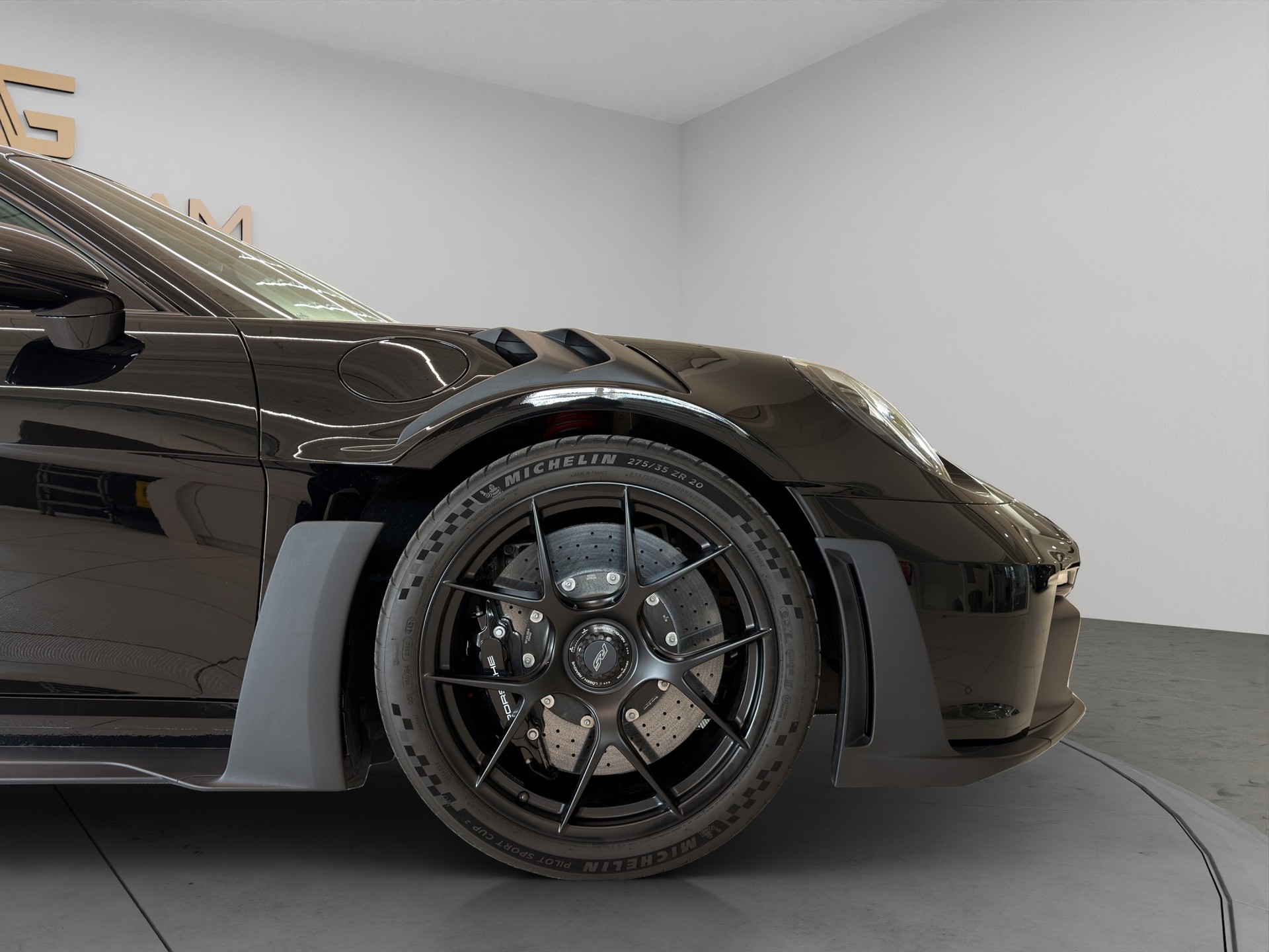 PORSCHE 911 GT3 RS Weissach-Paket-image-8