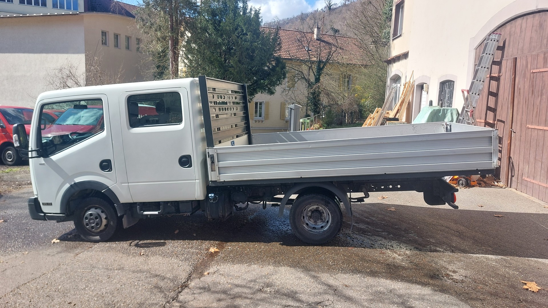 NISSAN NT400-image-3