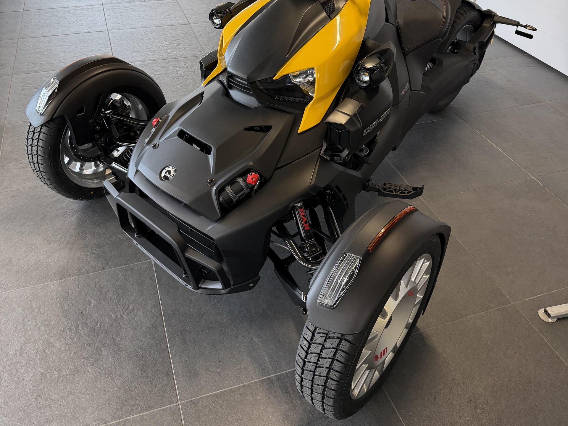 CAN-AM Ryker Ace 900 Rally-showroom-element-2