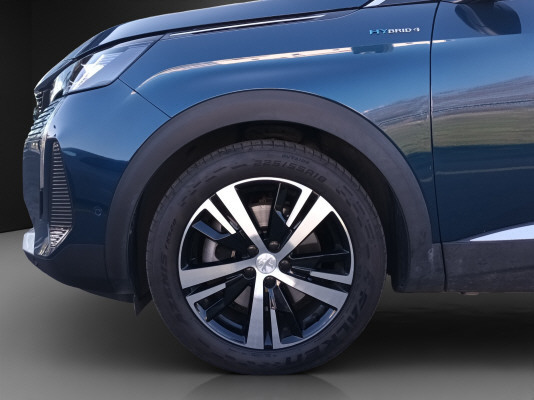 PEUGEOT 3008 300e Hybrid4 GT-image-5