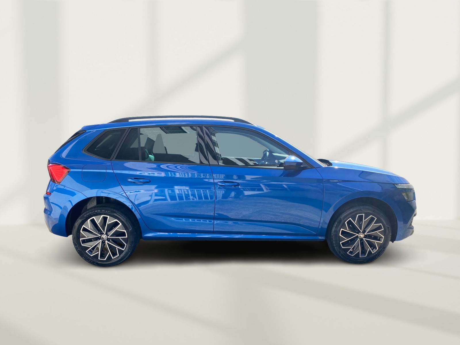 SKODA Kamiq 1.0 TSI Ambition DSG-image-9