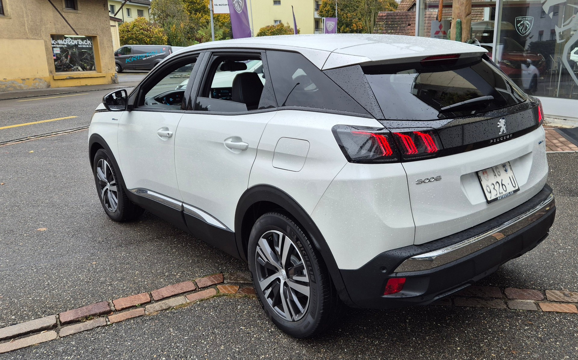 PEUGEOT 3008 4x4 300PS Allure Pack Helvetia (406)-image-1