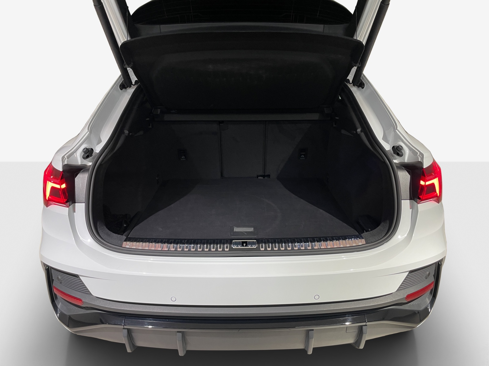 AUDI Q3 Sportback 35 TFSI S line Attraction S-tronic-image-12