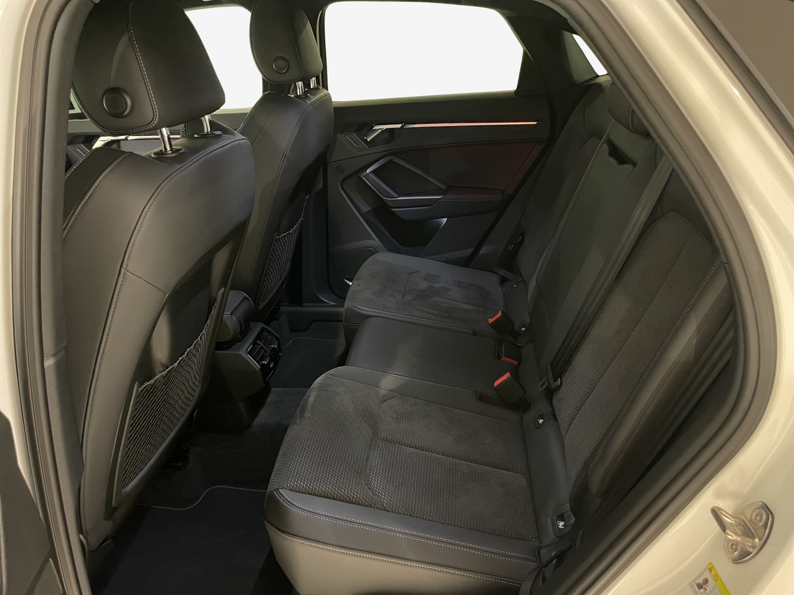 AUDI Q3 Sportback 35 TFSI S line Attraction S-tronic-image-11