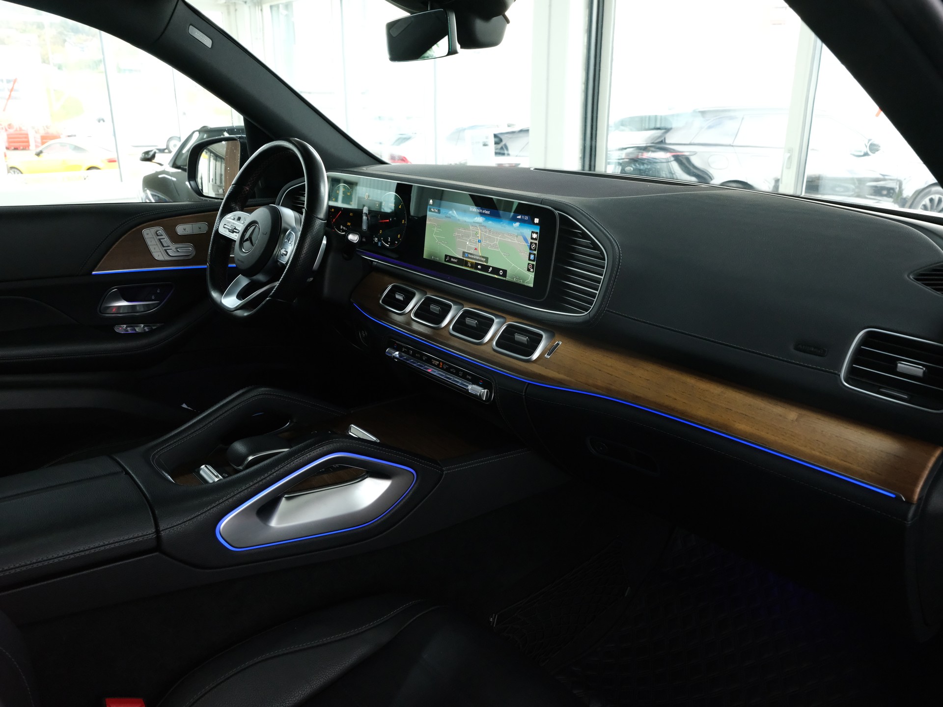 MERCEDES-BENZ GLE 350 d 4Matic AMG Line 9G-Tronic-image-21
