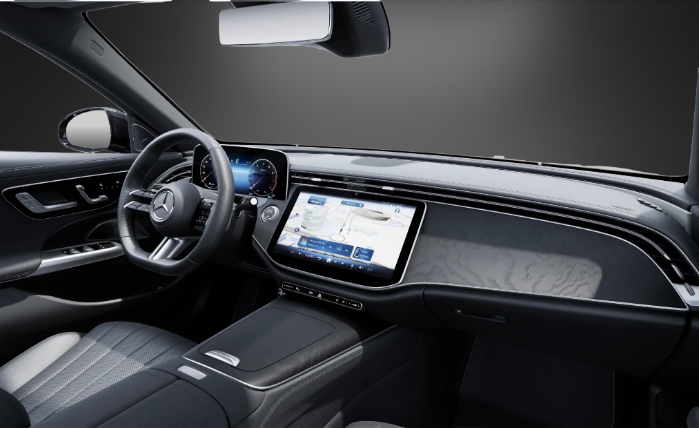 MERCEDES-BENZ E 200 9G-Tronic 4Matic-image-6