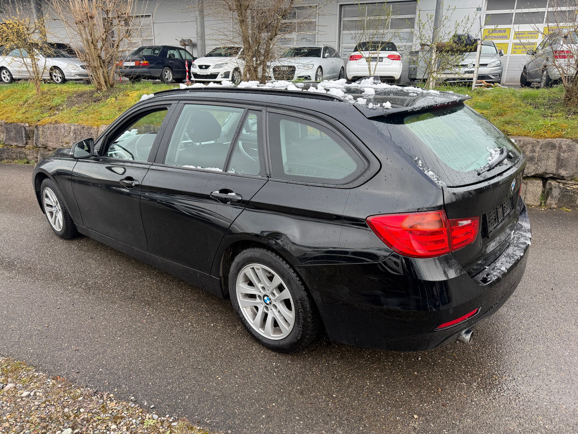 BMW 318d Touring Modern Line-image-3