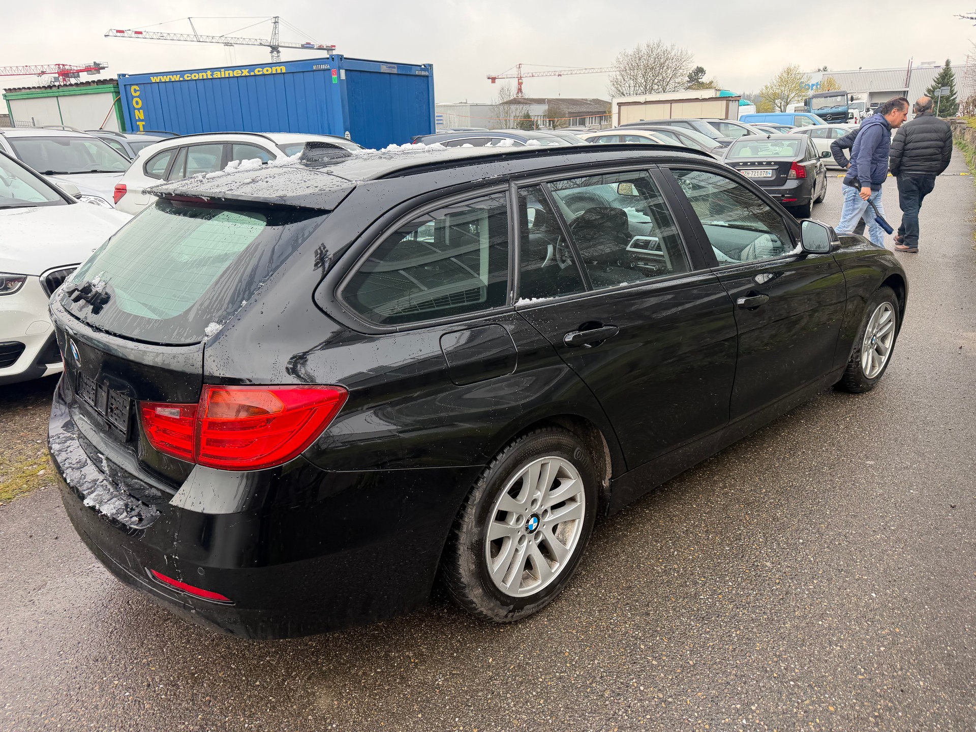 BMW 318d Touring Modern Line-image-4