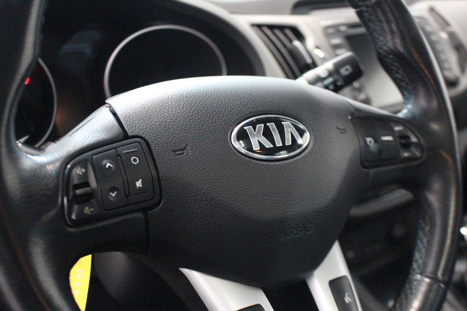 KIA Sportage 2.0 CRDi Trend-image-14