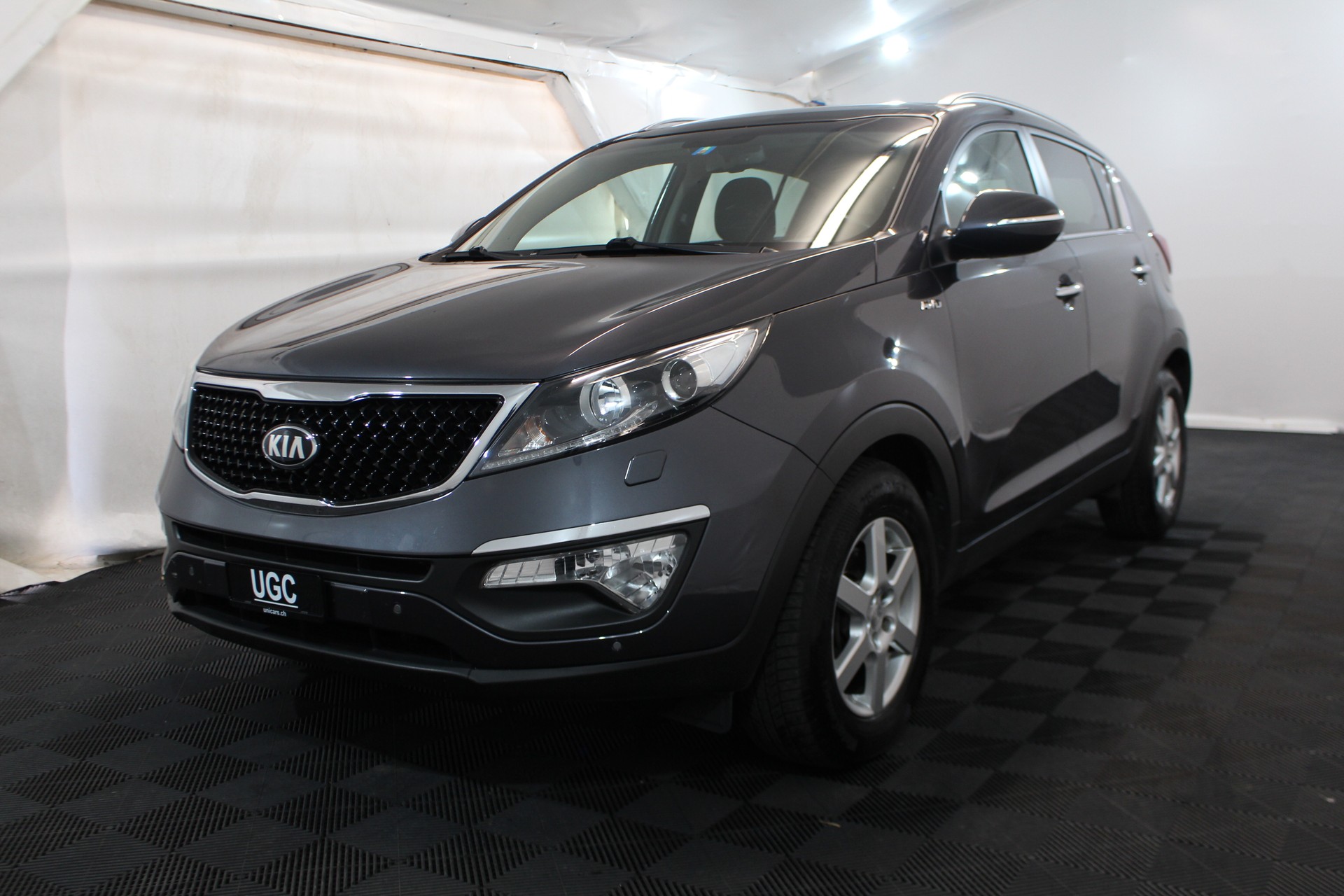 KIA Sportage 2.0 CRDi Trend-image-2