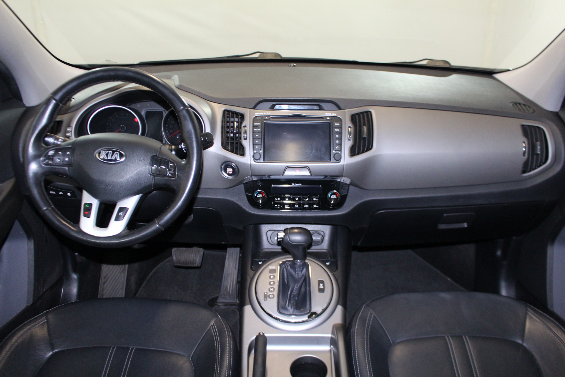 KIA Sportage 2.0 CRDi Trend-image-12