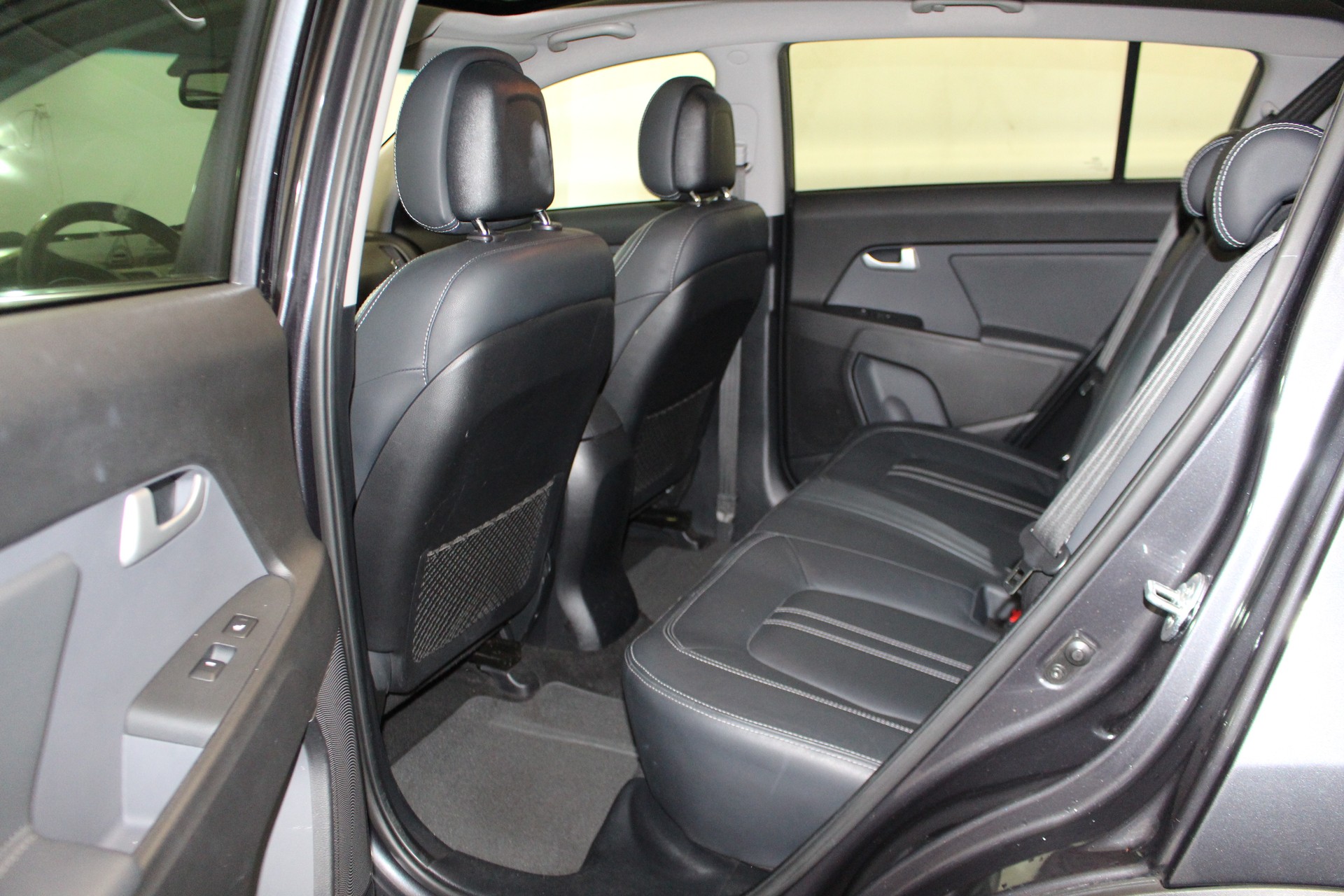 KIA Sportage 2.0 CRDi Trend-image-7