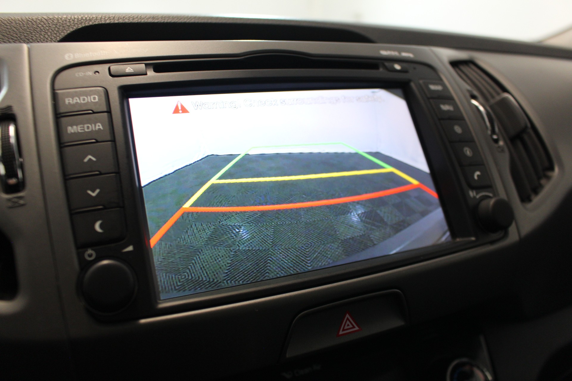 KIA Sportage 2.0 CRDi Trend-image-17