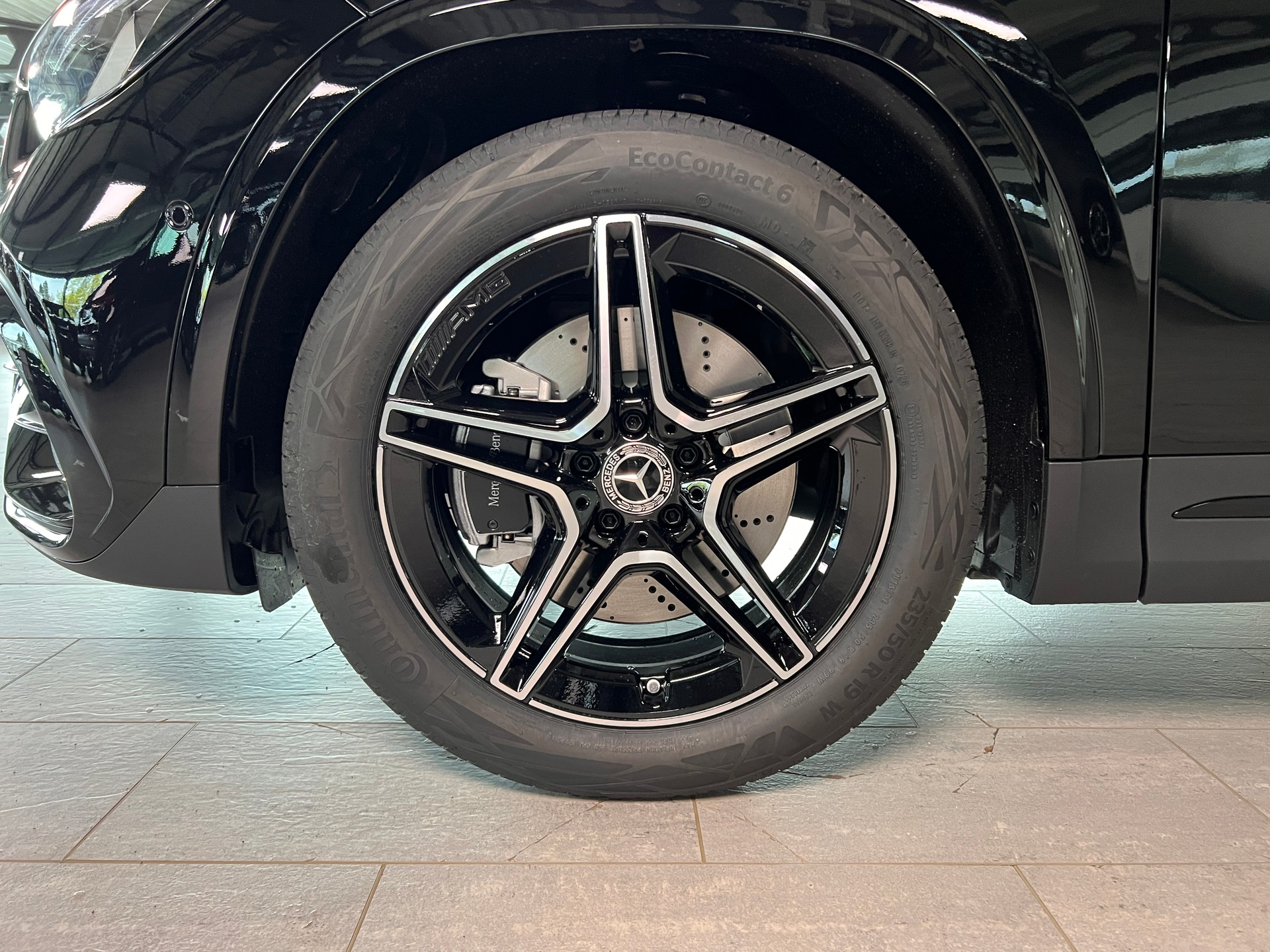 MERCEDES-BENZ GLA 250 4Matic 8G-DCT Swiss Star-image-5