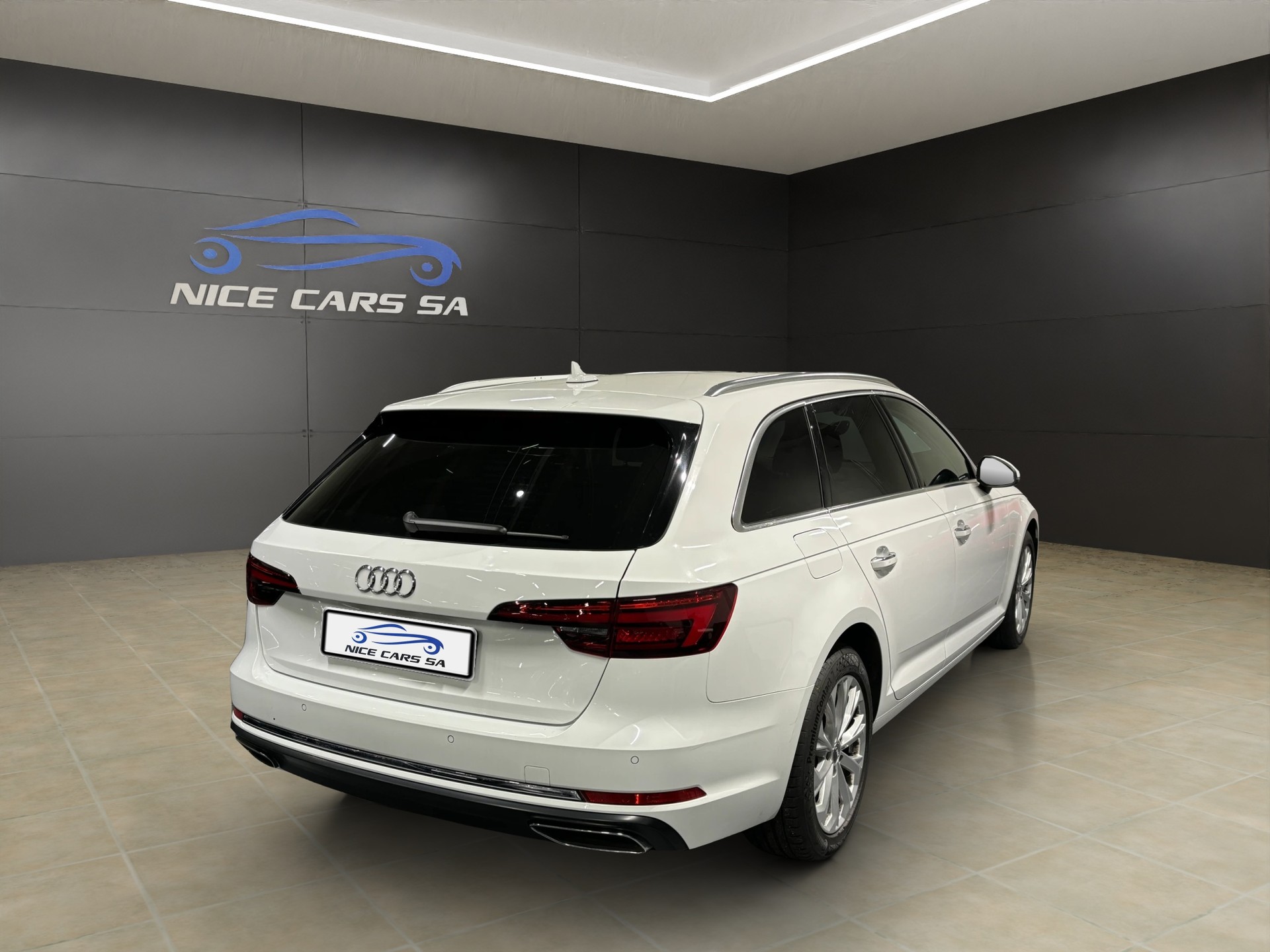 AUDI A4 Avant 35 TDI Design S-tronic-image-5