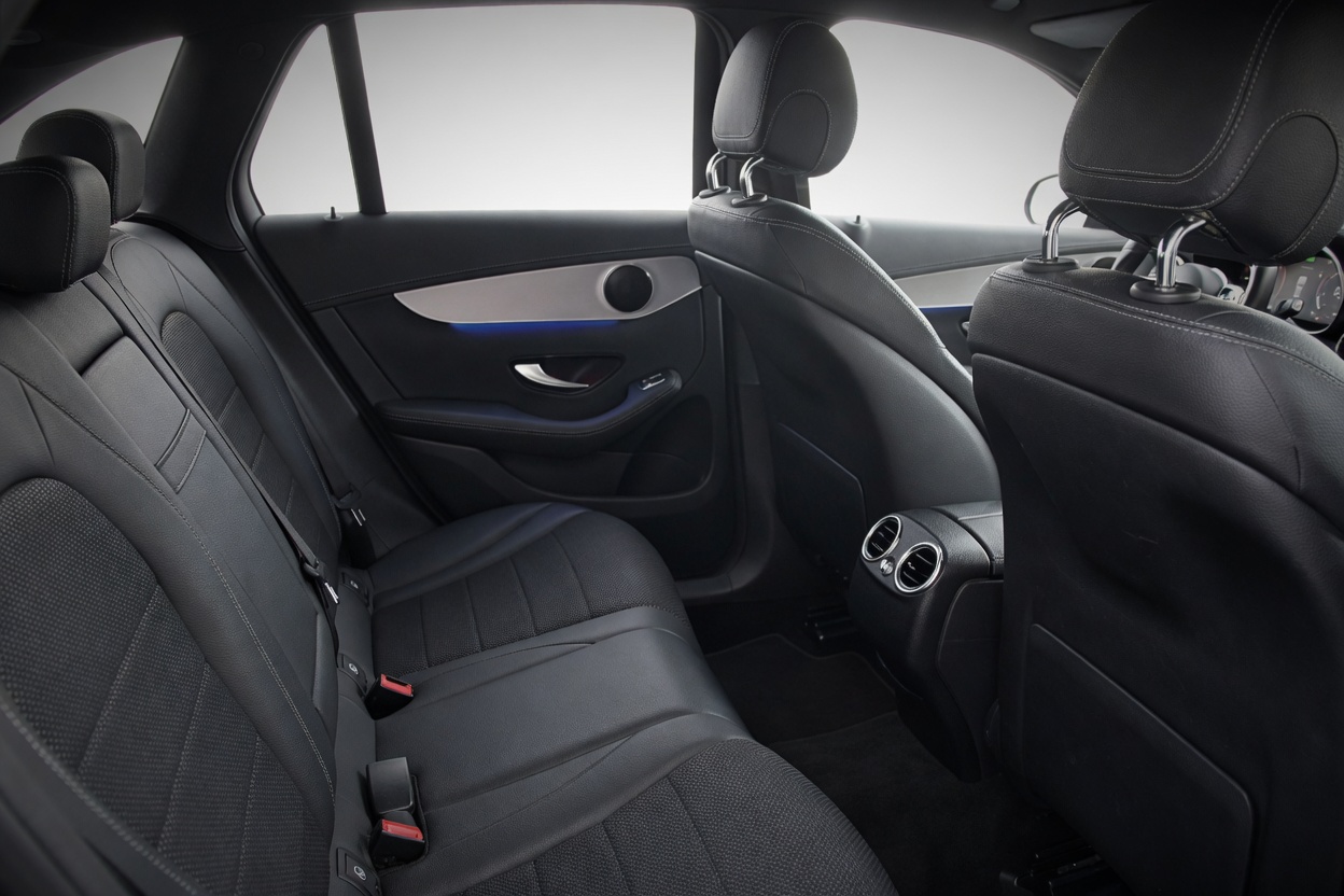 MERCEDES-BENZ GLC 200 4Matic 9G-Tronic-image-9