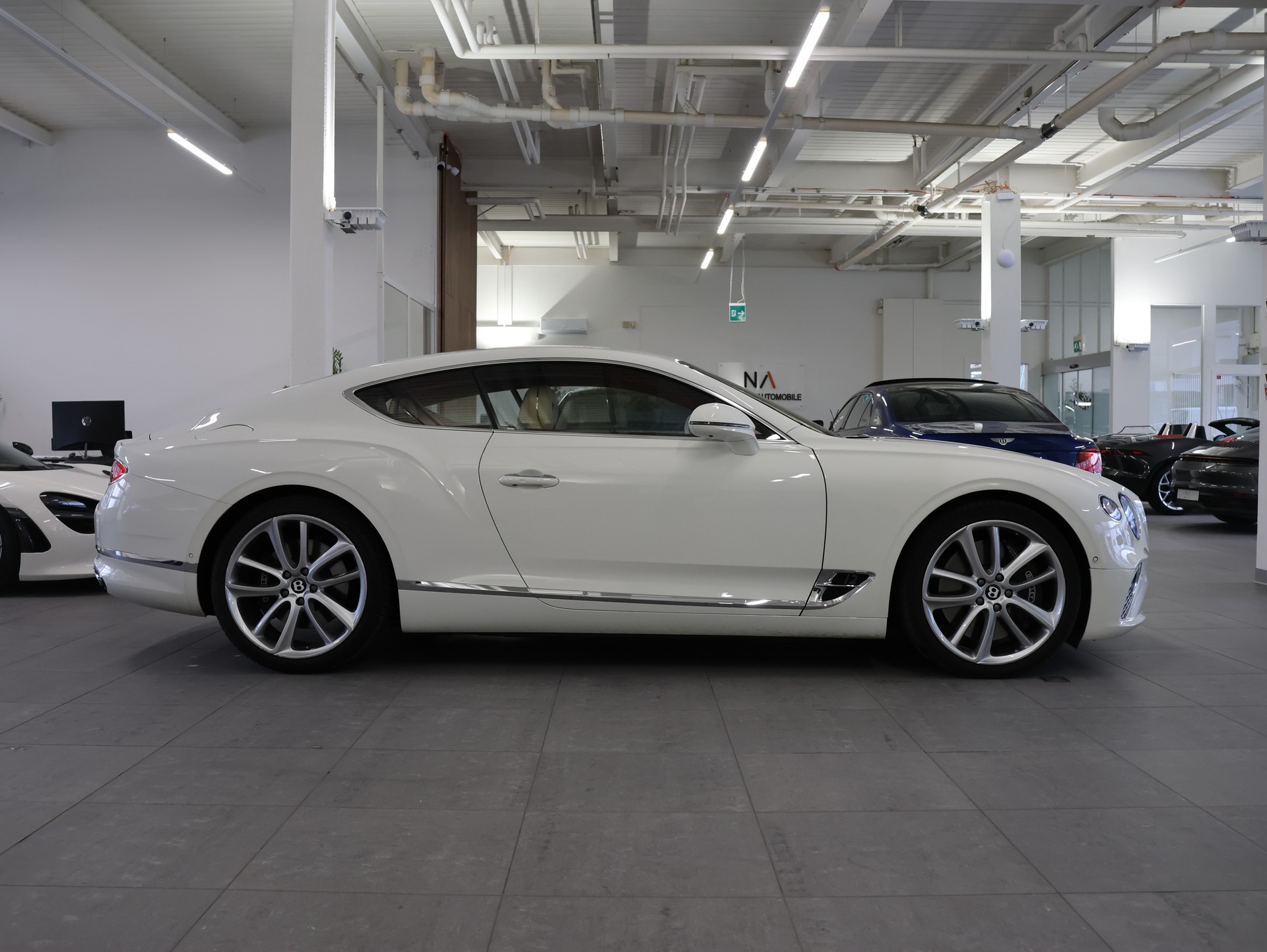 BENTLEY Continental GT 6.0 W12 *Rotating Display* *360 Kamera* *Diamond Packet*-image-6