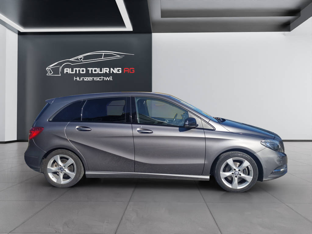 MERCEDES-BENZ B 200-image-1