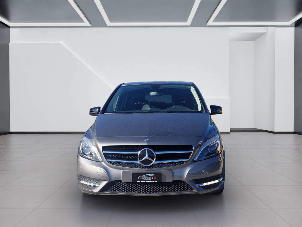 MERCEDES-BENZ B 200-image-7