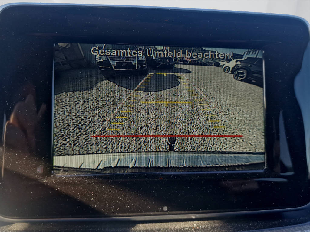 MERCEDES-BENZ B 200-image-12