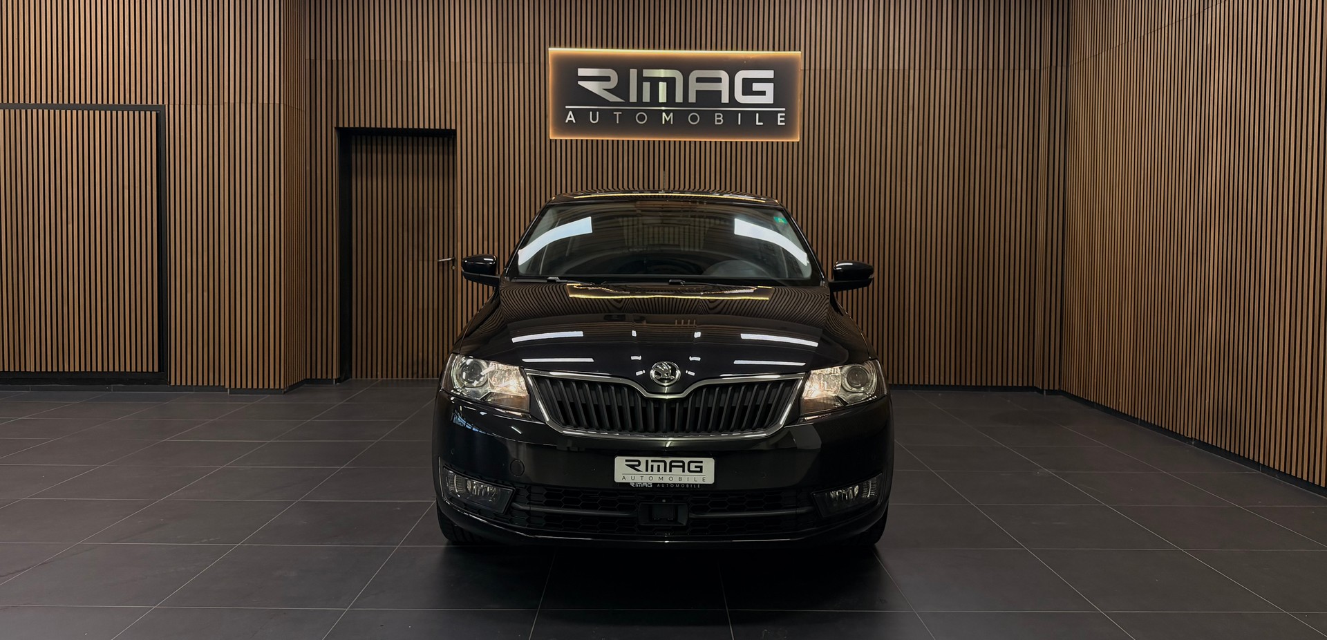 SKODA Rapid Spaceback 1.4 TSI Style DSG | CH-Fzg. | CarVertical | 8-Fach Bereift-showroom-element-1