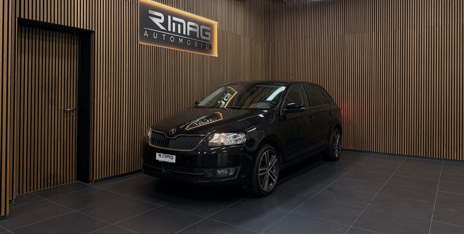 SKODA Rapid Spaceback 1.4 TSI Style DSG | CH-Fzg. | CarVertical | 8-Fach Bereift-image-6