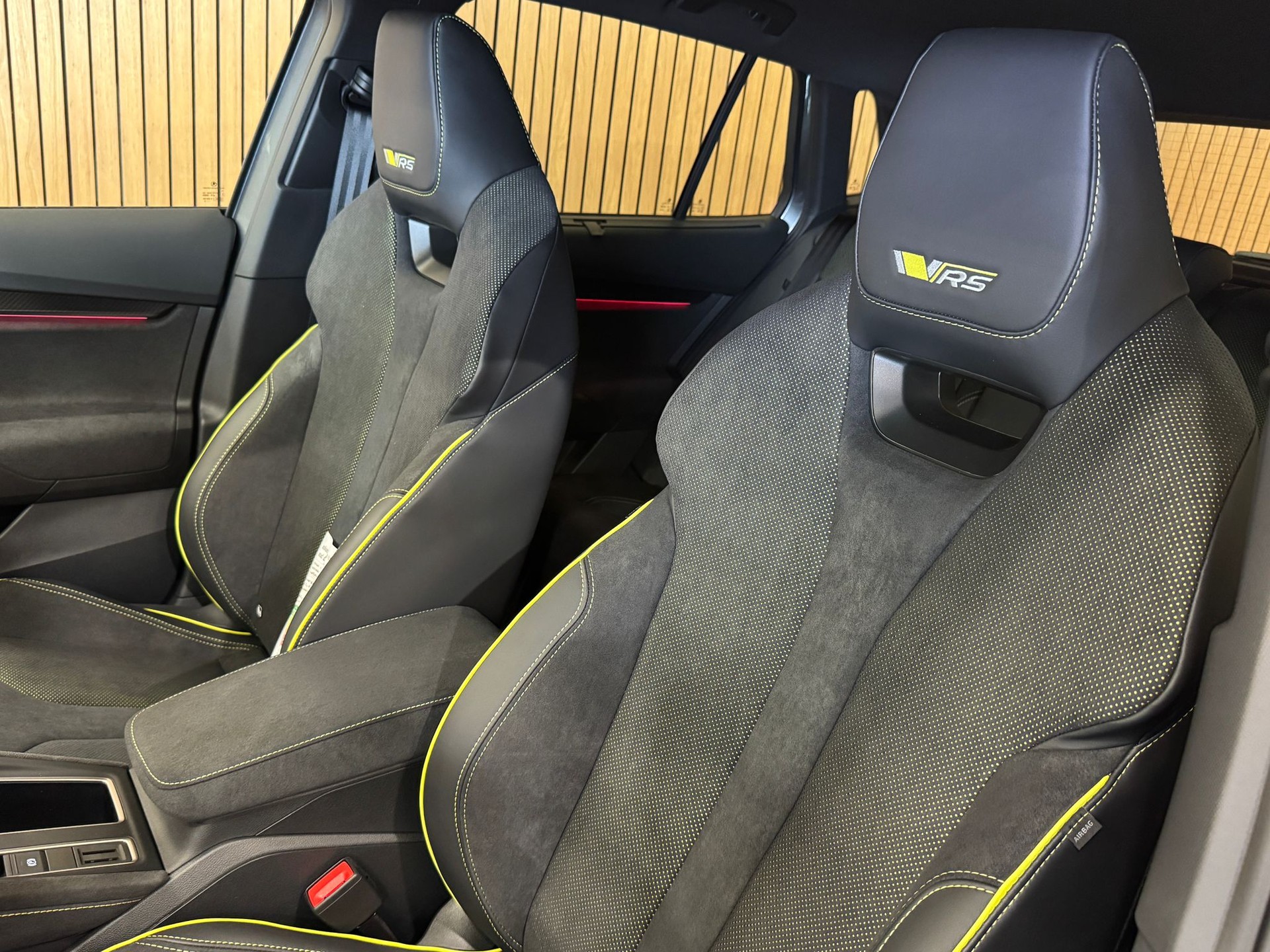 SKODA Elroq RS-MAXX 4x4 84kWh *4Jahre Werksgarantie*-image-26