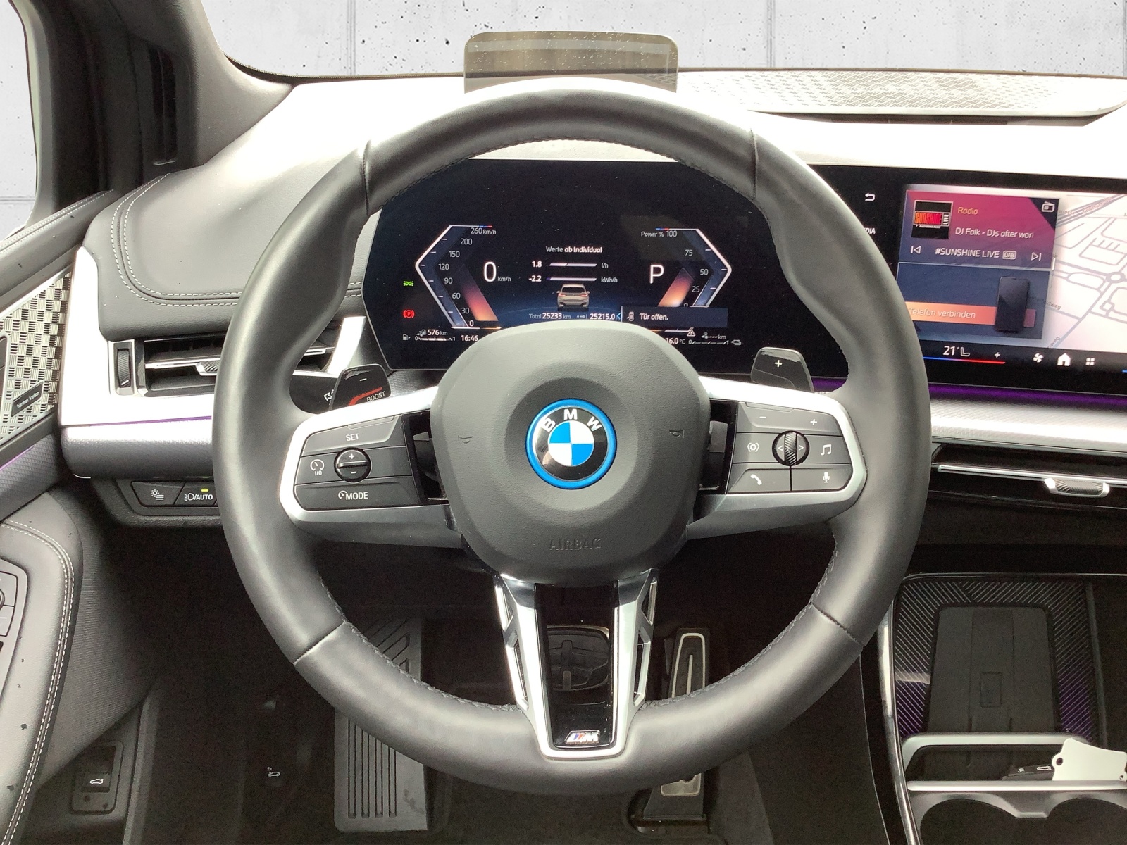 BMW 225e xDr. Act. T. M Sport-image-13