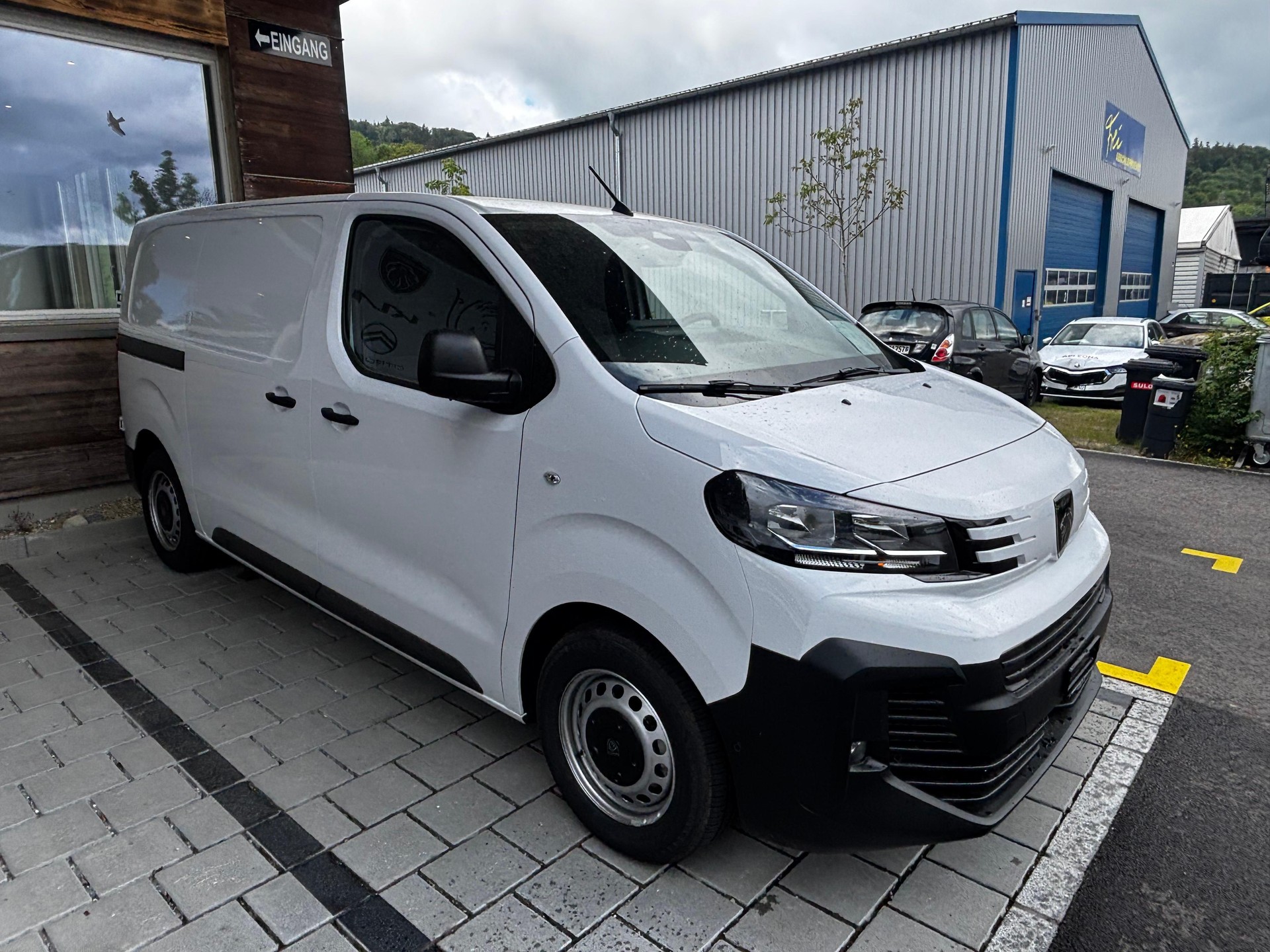 PEUGEOT Expert Kaw. Standard 1.5 BlueHDi 120 S/S-showroom-element-2