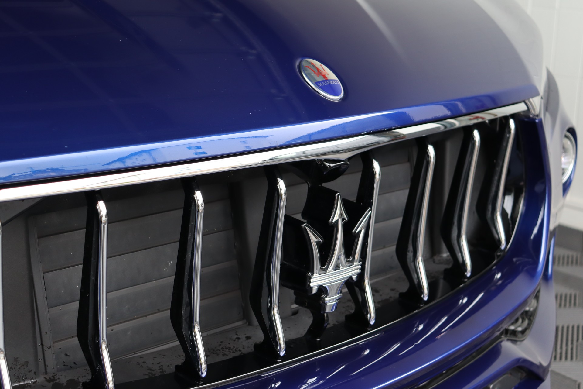 MASERATI Levante D 3.0 V6 GranSport Automatica ** CH-AUTO ** FAHRASSISTENZ-PAKET ** 360 GRAD PARK-PAKET **-image-5