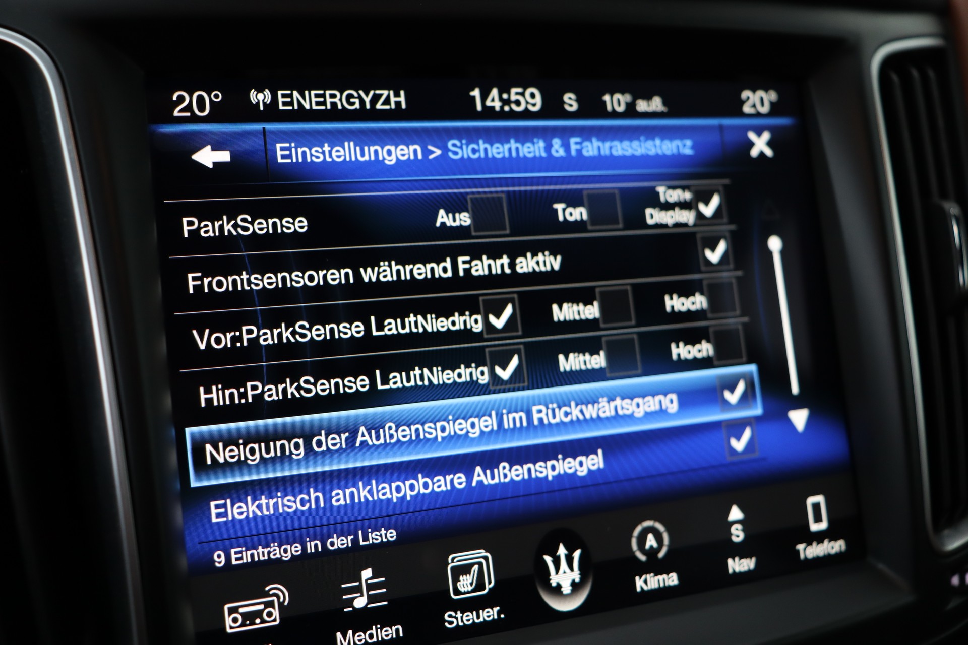 MASERATI Levante D 3.0 V6 GranSport Automatica ** CH-AUTO ** FAHRASSISTENZ-PAKET ** 360 GRAD PARK-PAKET **-image-27