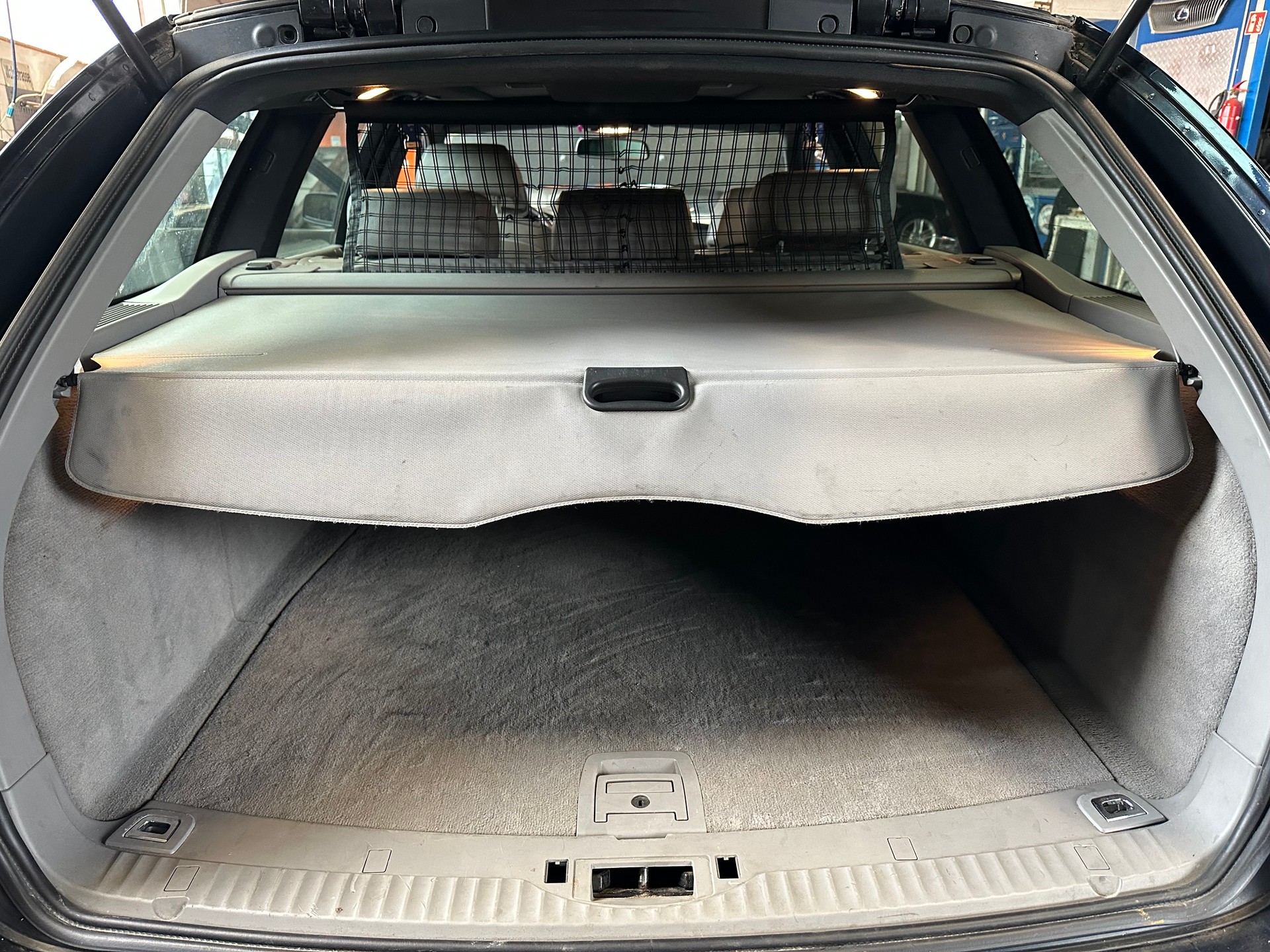 BMW 535d Touring-image-12
