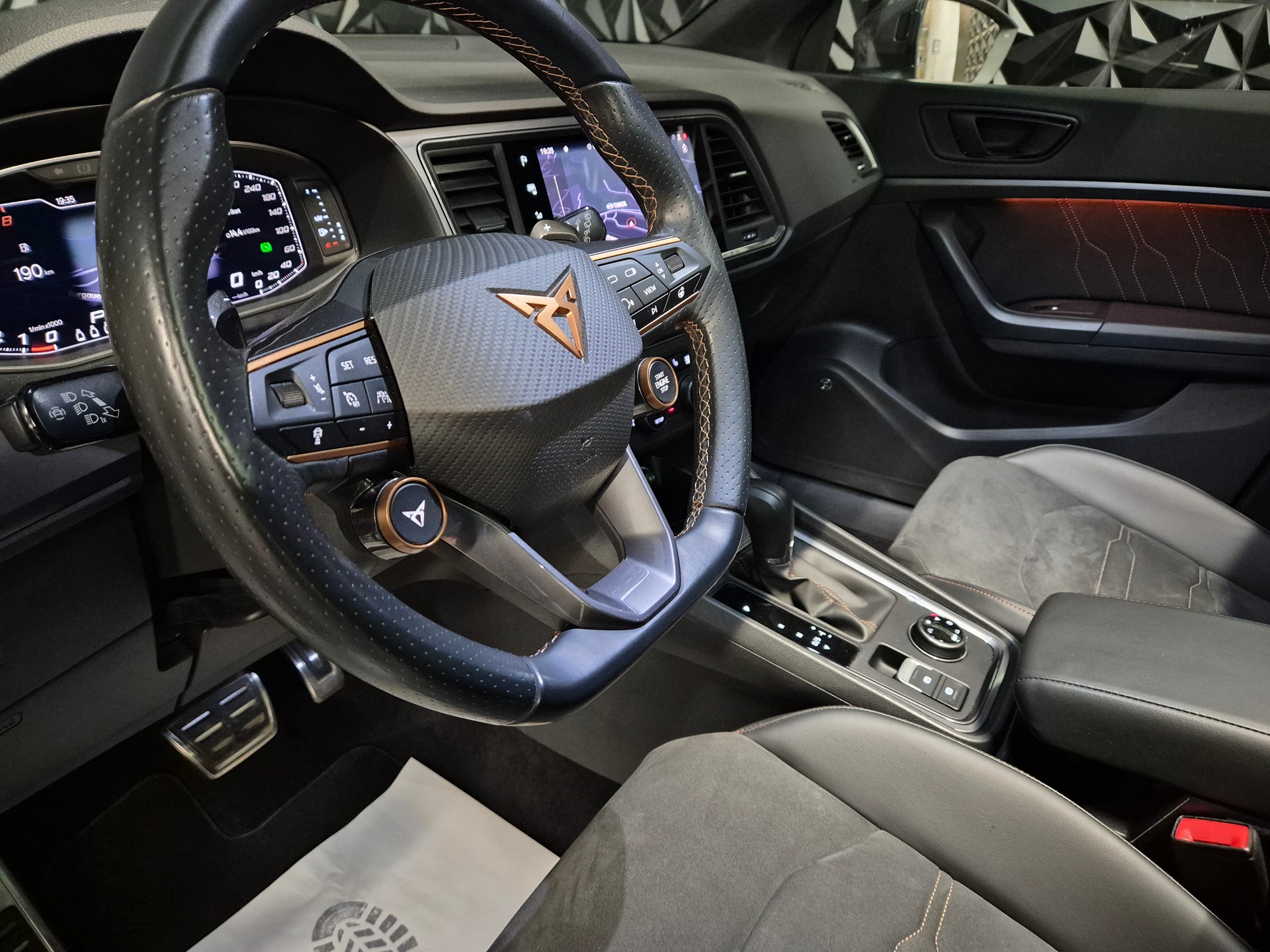 SEAT Ateca Cupra 2.0 TSI 4Drive DSG-image-22