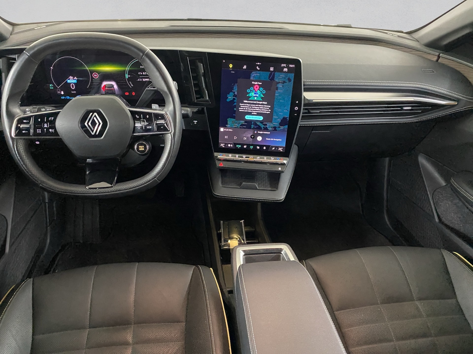 RENAULT Mégane E-TECH EV60 Iconic-image-10