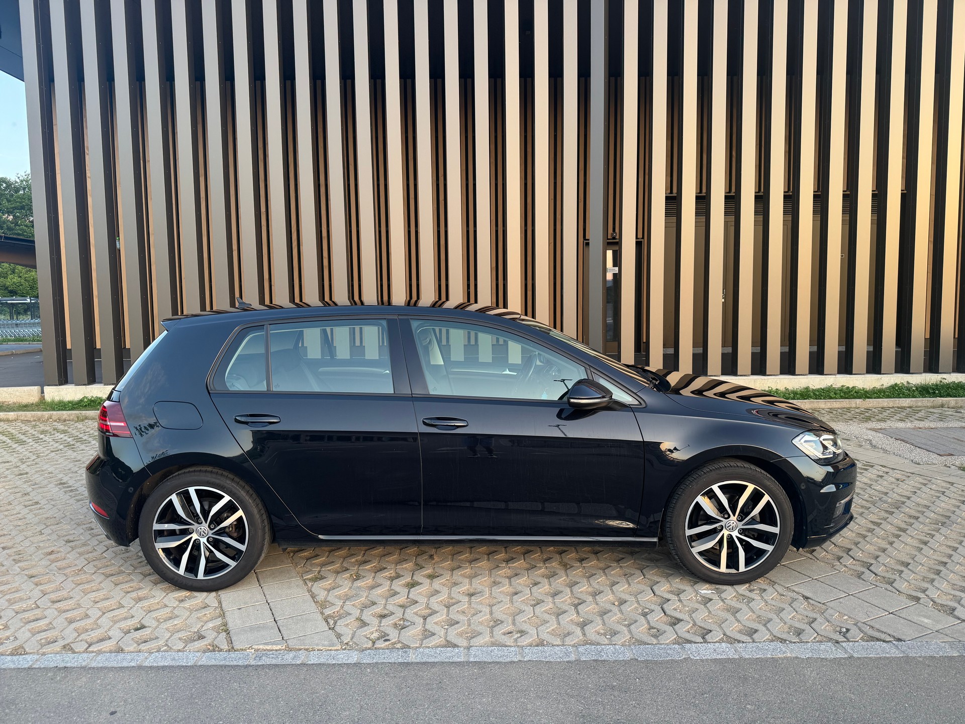 VW 1.5 TSI 150 Comfortline DSG-image-2