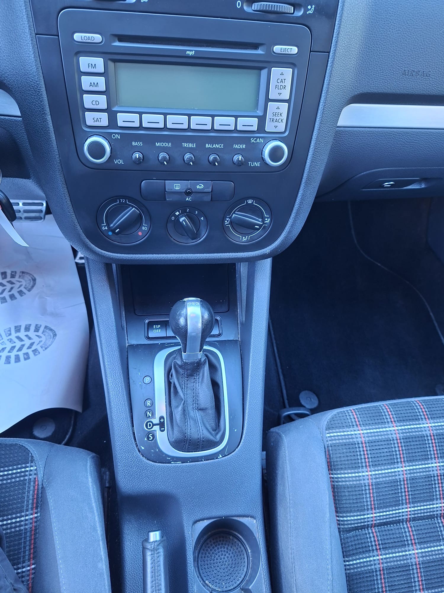 VW Golf 2.0 TFSI GTI-image-10