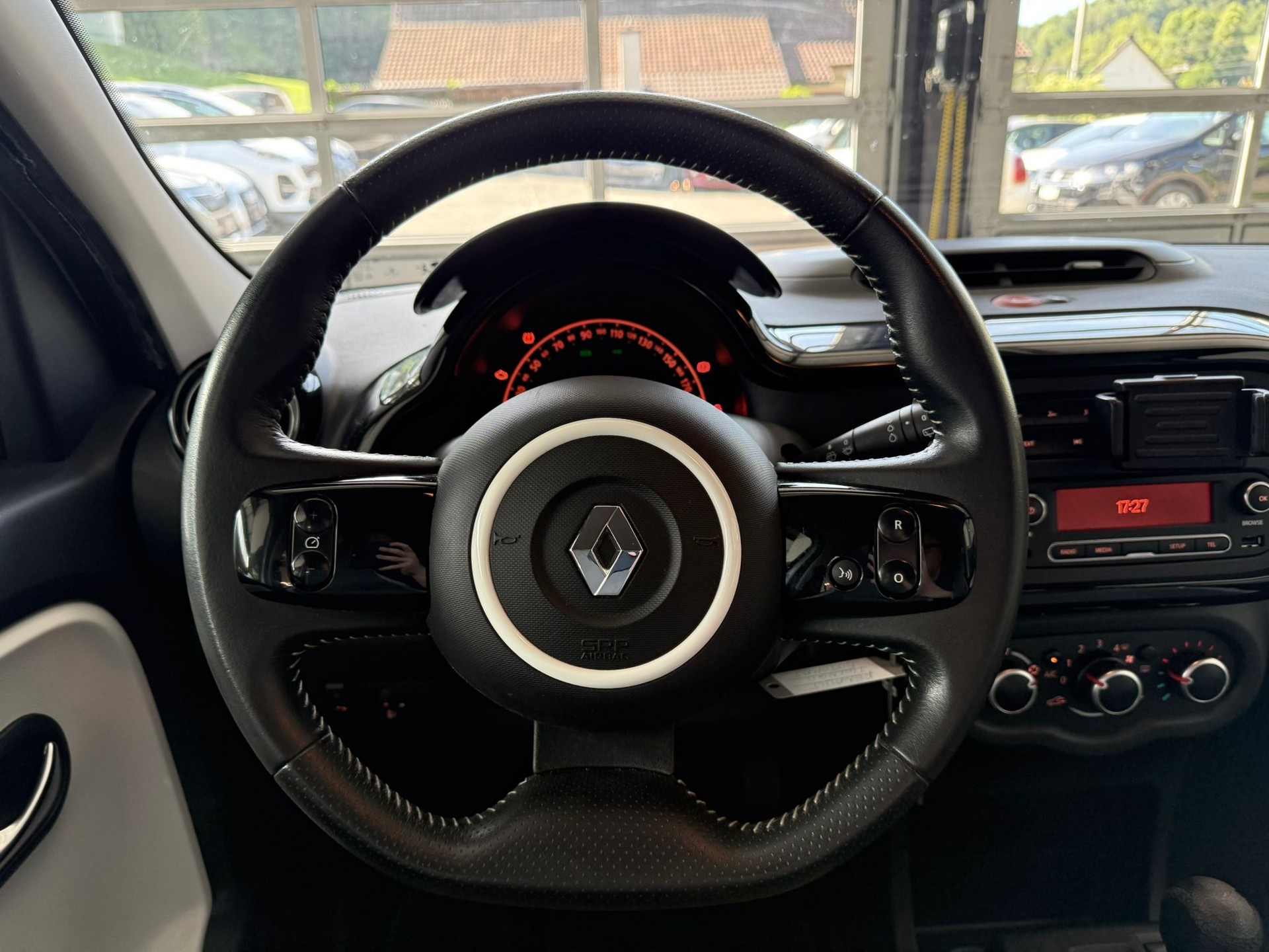 RENAULT Twingo 0.9 City EDC-image-11