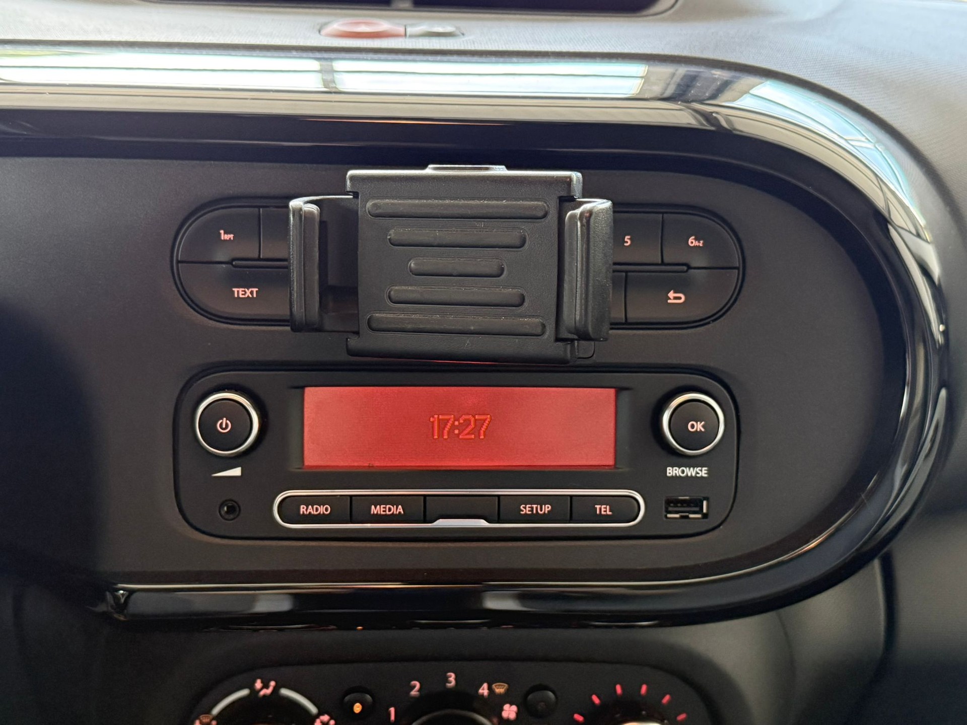 RENAULT Twingo 0.9 City EDC-image-12